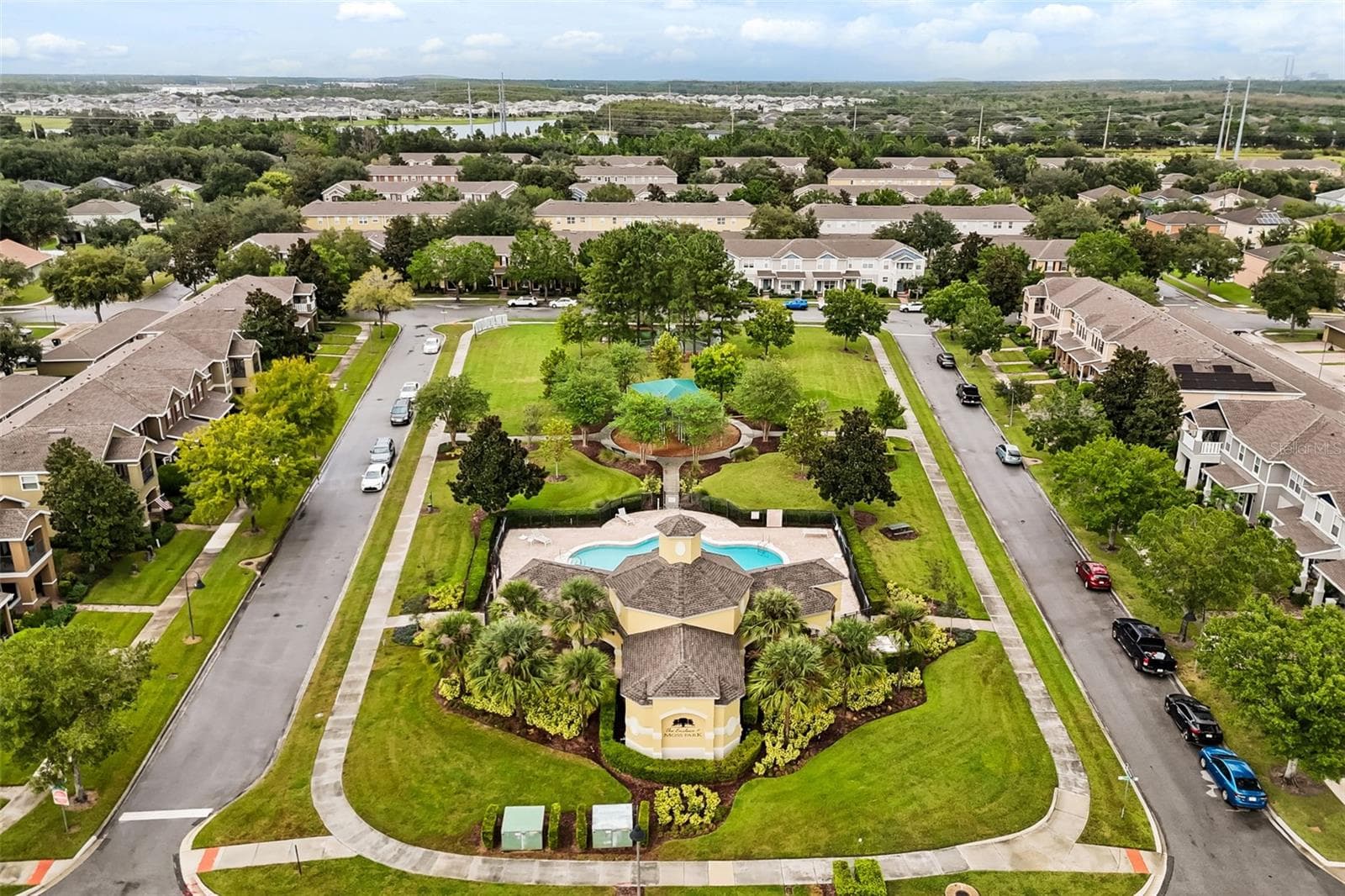 Single Family Residence at 9117 OAK COMMONS WAY, ORLANDO, photo 44 of 45