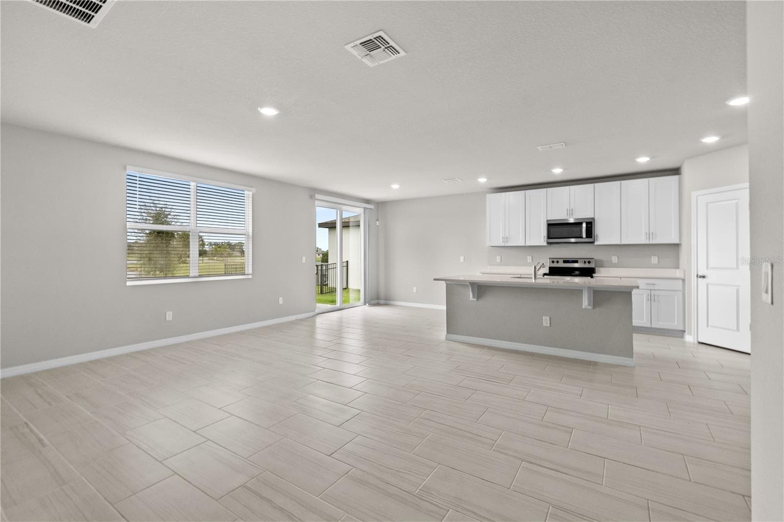 Single Family Residence at 13911 RICHLAND GULF CIR, PARRISH, photo 6 of 52