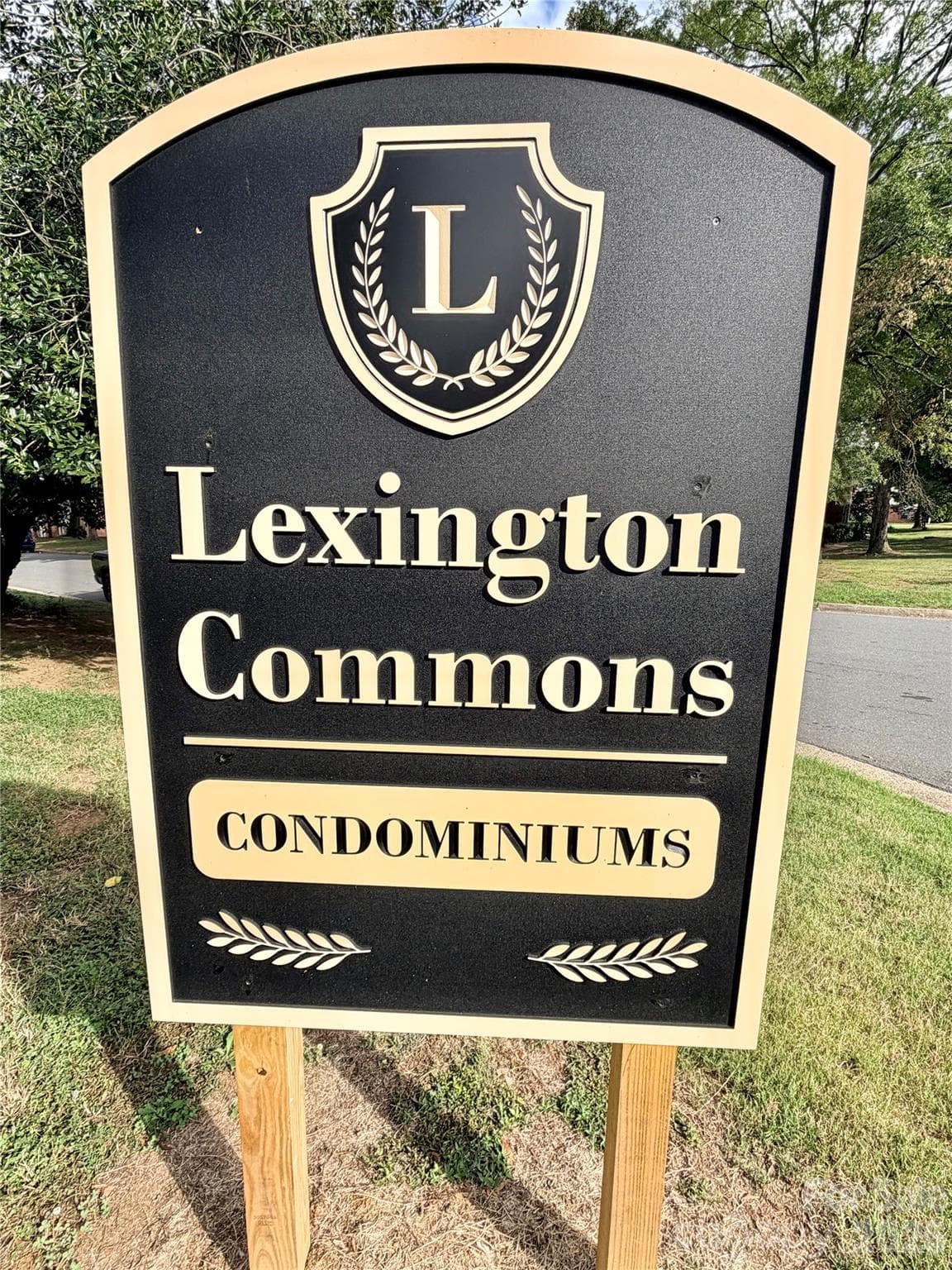 Condominium at 11011 Hunter Trail Lane, Charlotte, photo 2 of 23