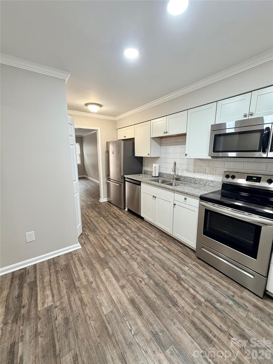 Condominium at 11011 Hunter Trail Lane, Charlotte, photo 9 of 23