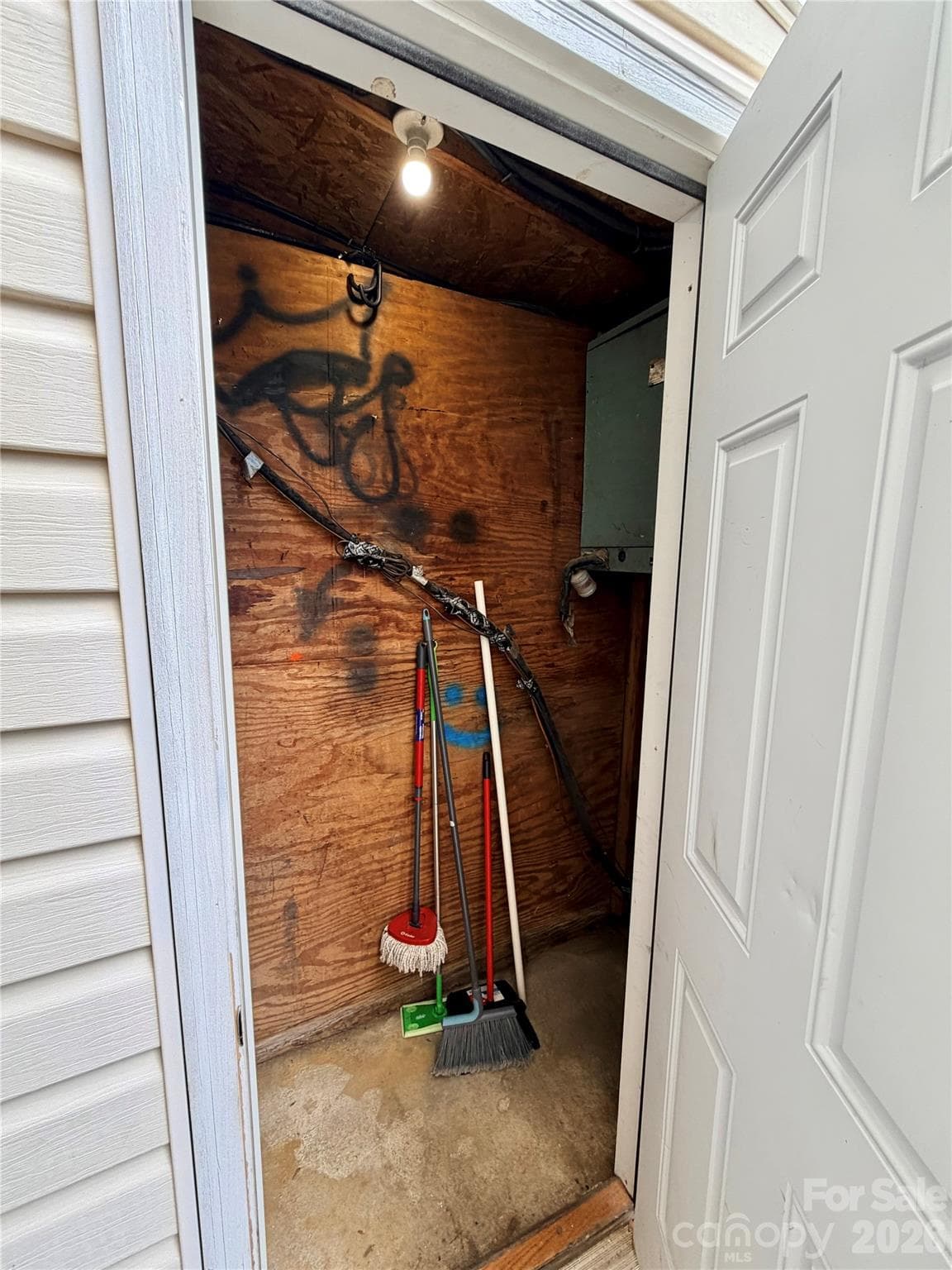 Storage closet back deck - 11011 Hunter Trail Lane, Charlotte