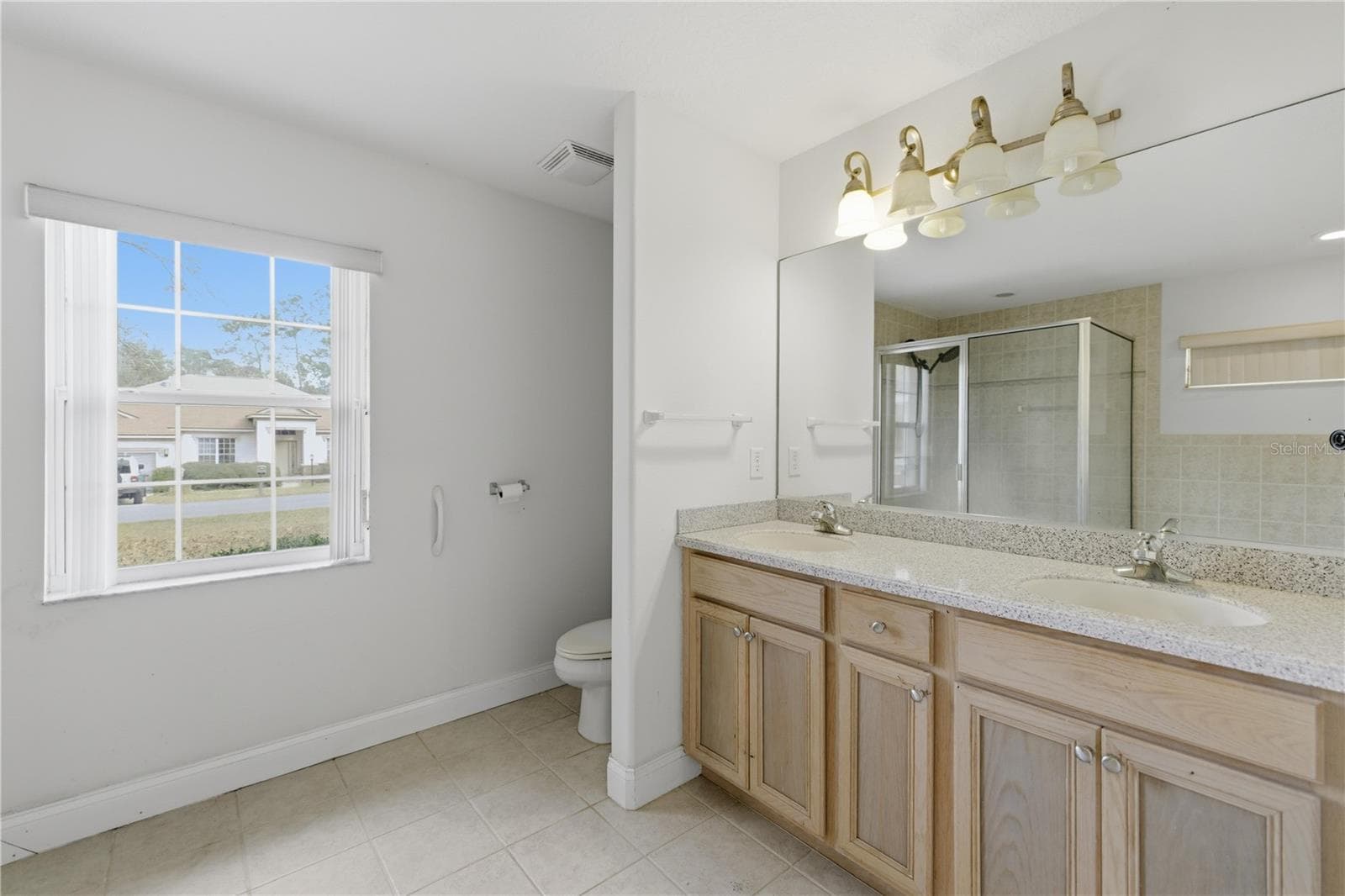 Single Family Residence at 2820 E NEWHAVEN ST, INVERNESS, photo 34 of 64