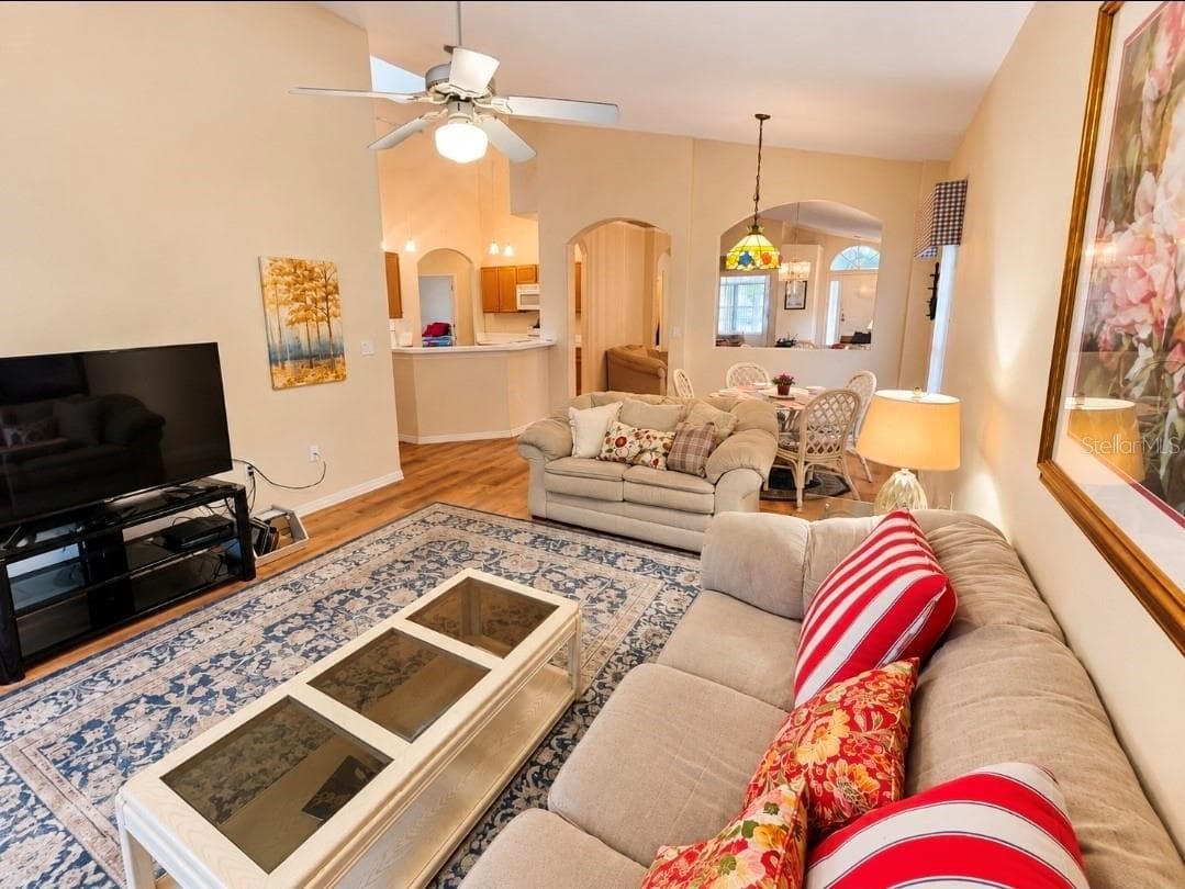 LIVING ROOM - 4640 EAGLE PEAK DR, KISSIMMEE