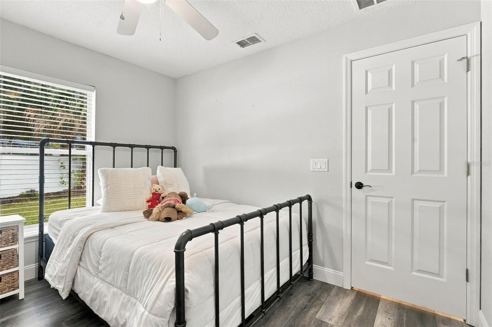 Bedroom #2 towards entrance. - 430 DEANNA CIR, DELAND