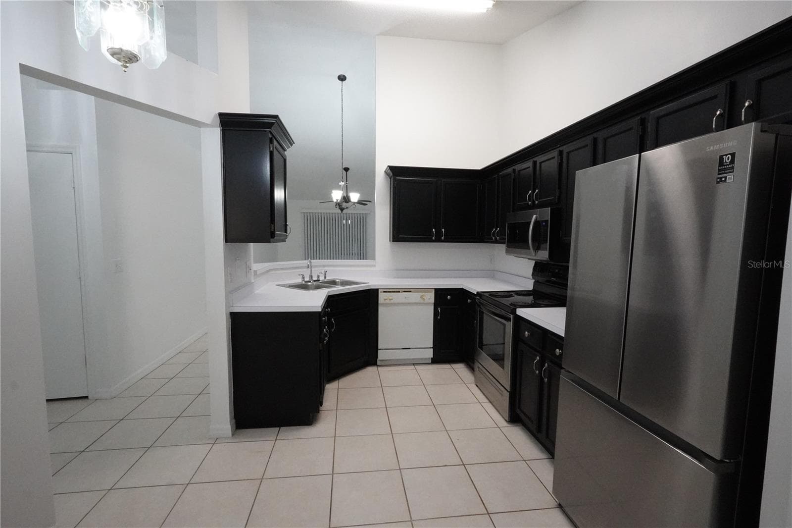 Single Family Residence at ORLANDO, photo 6 of 15