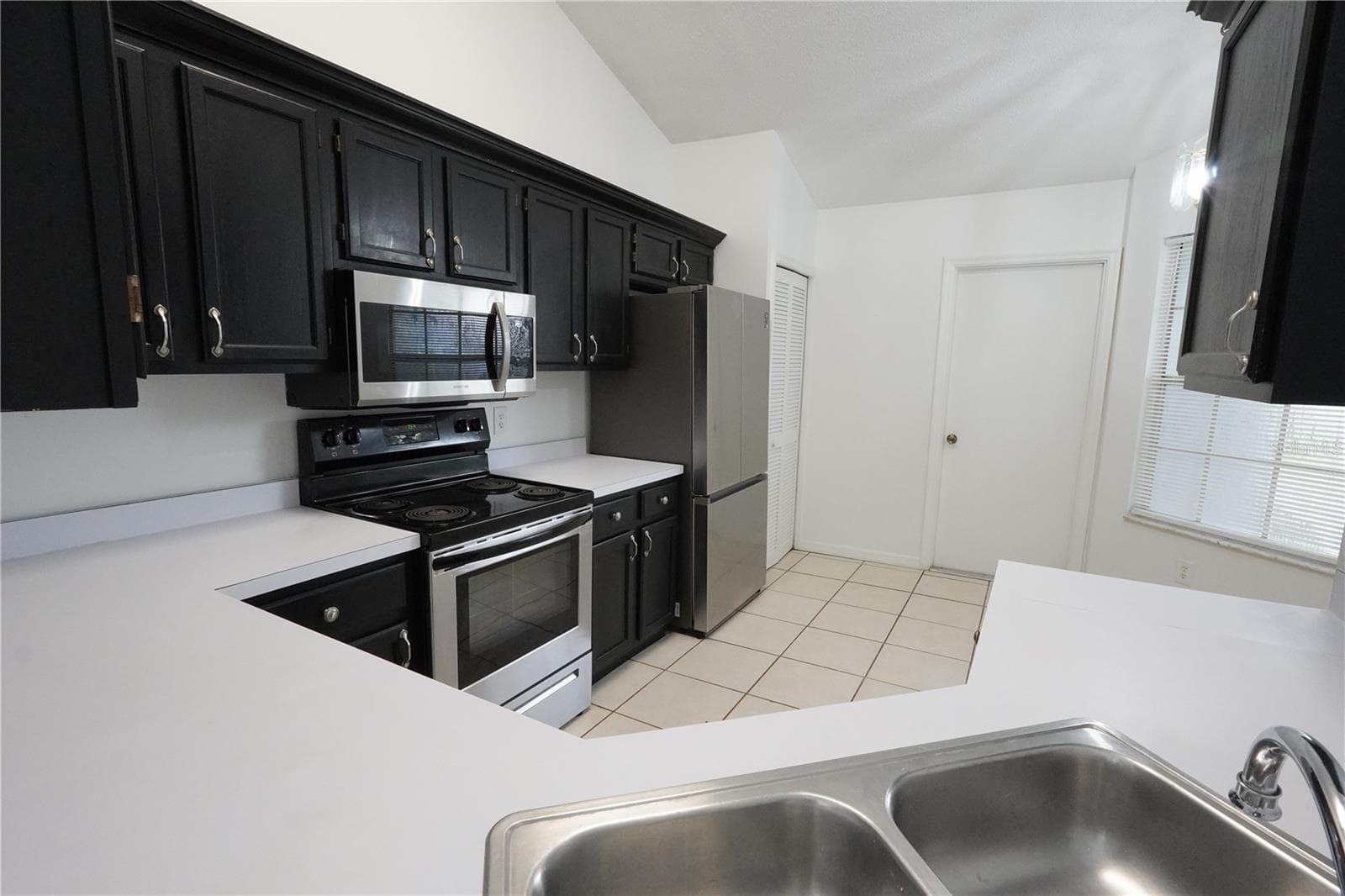 Single Family Residence at DEAN ACRES, ORLANDO, photo 13 of 44