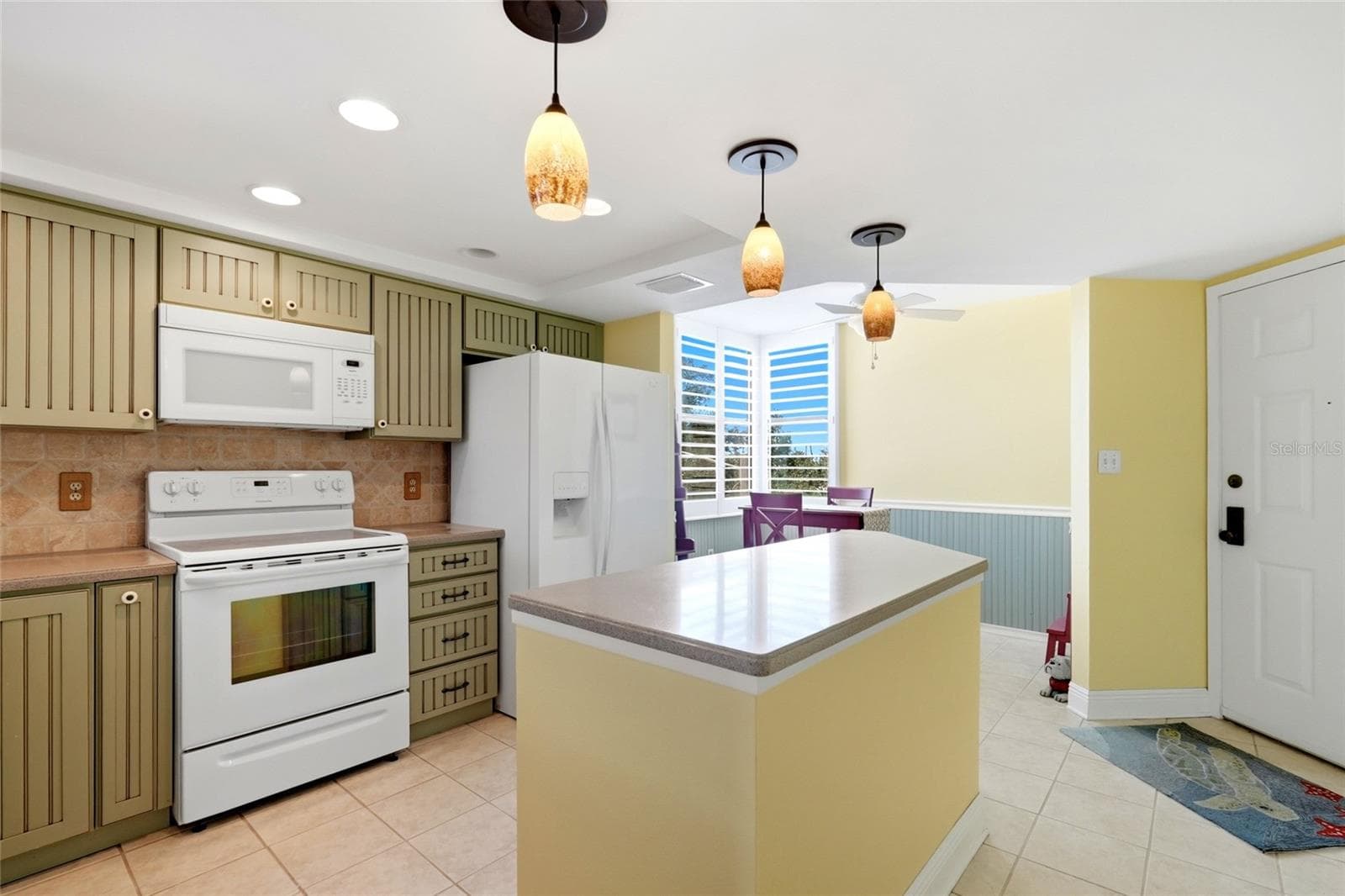 Condominium at 1328 PASADENA AVE S #308, SOUTH PASADENA, photo 7 of 33