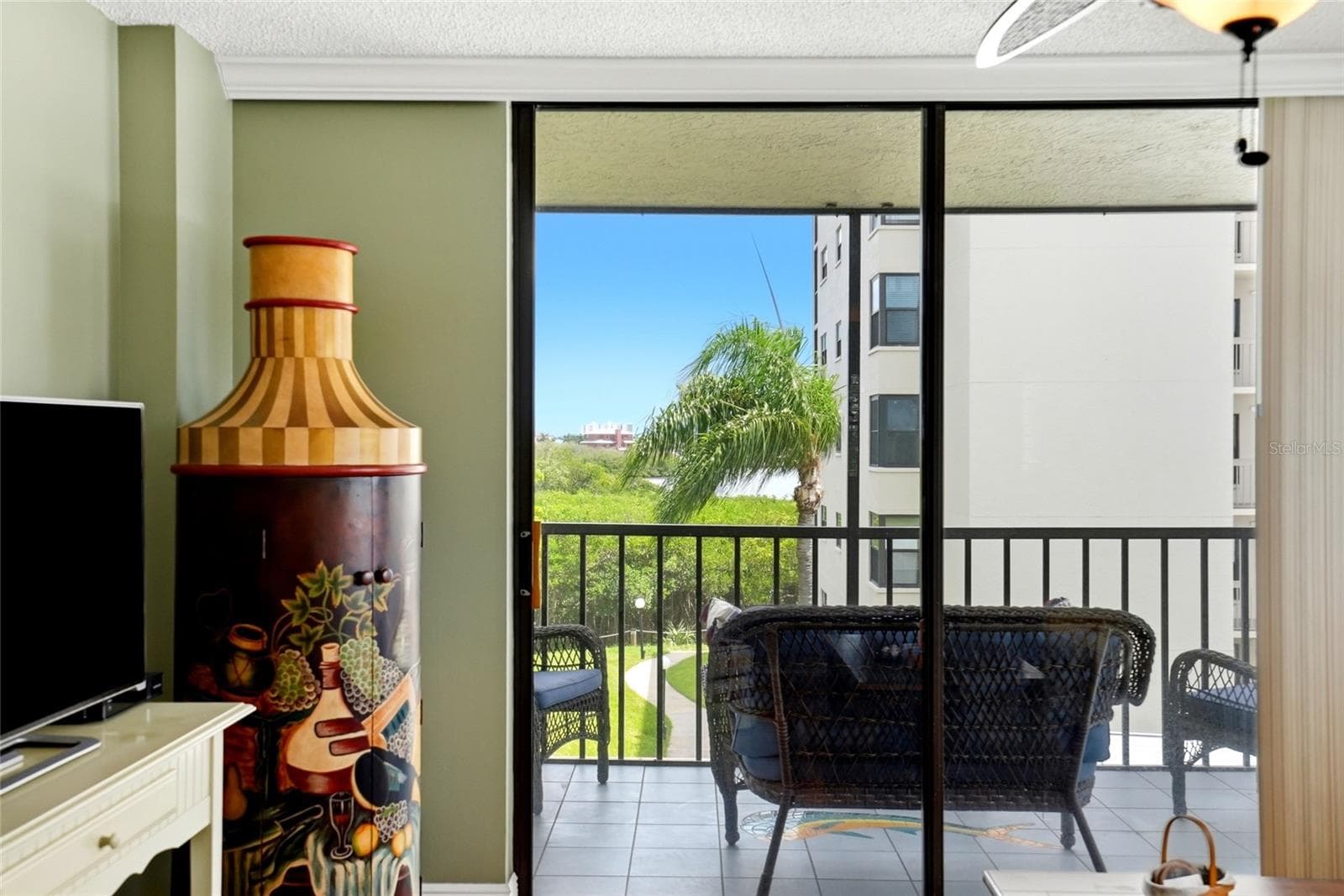 Condominium at 1328 PASADENA AVE S #308, SOUTH PASADENA, photo 12 of 33