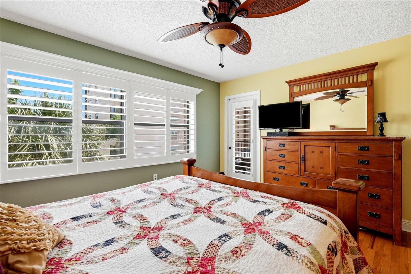 Condominium at 1328 PASADENA AVE S #308, SOUTH PASADENA, photo 18 of 33