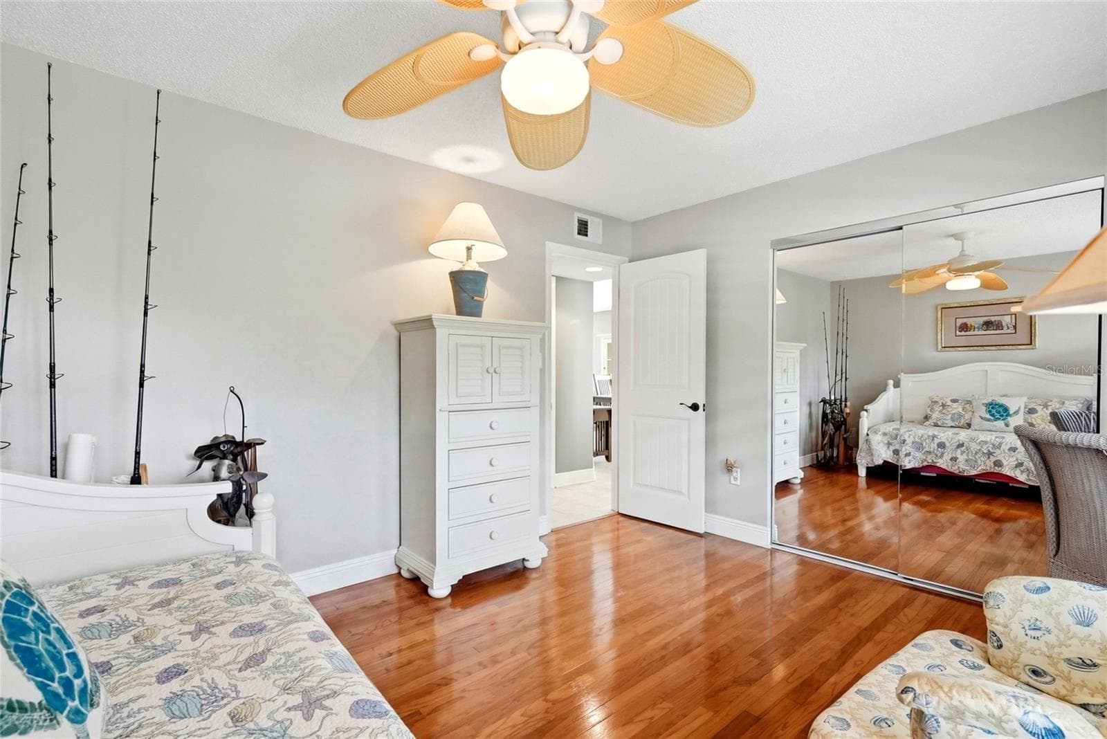 Condominium at 1328 PASADENA AVE S #308, SOUTH PASADENA, photo 25 of 33