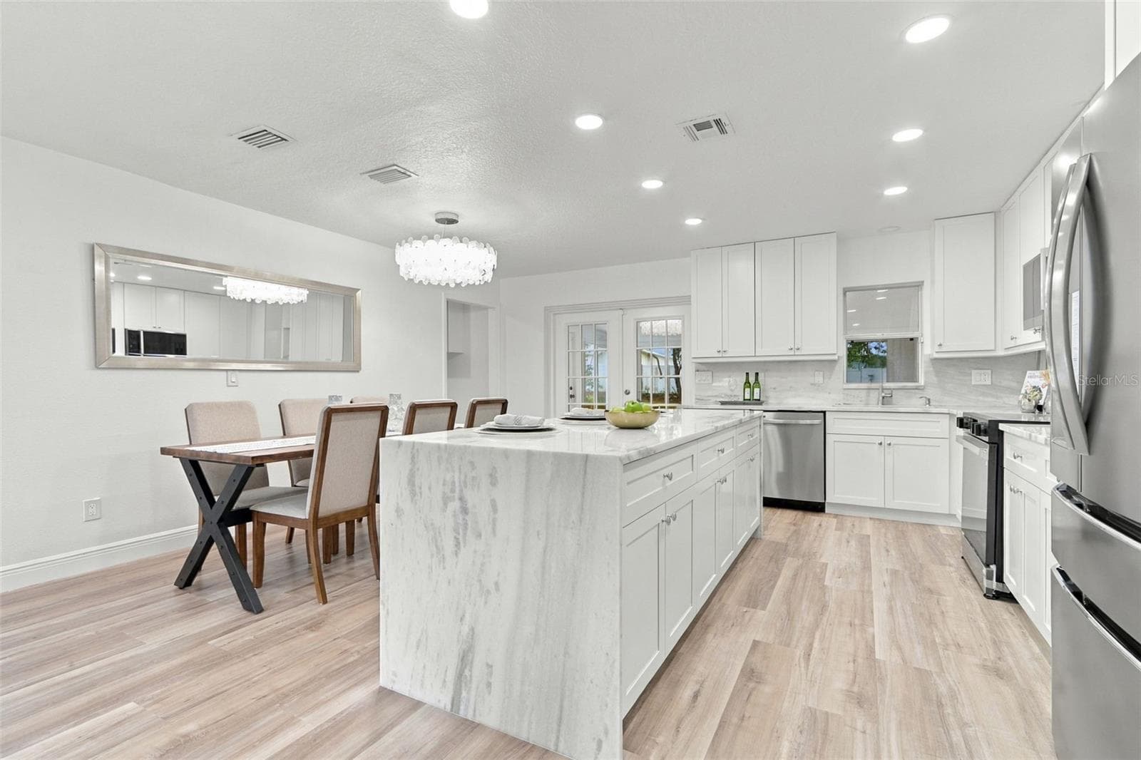 Single Family Residence at 190 ROPER DR, WINTER GARDEN, photo 8 of 51