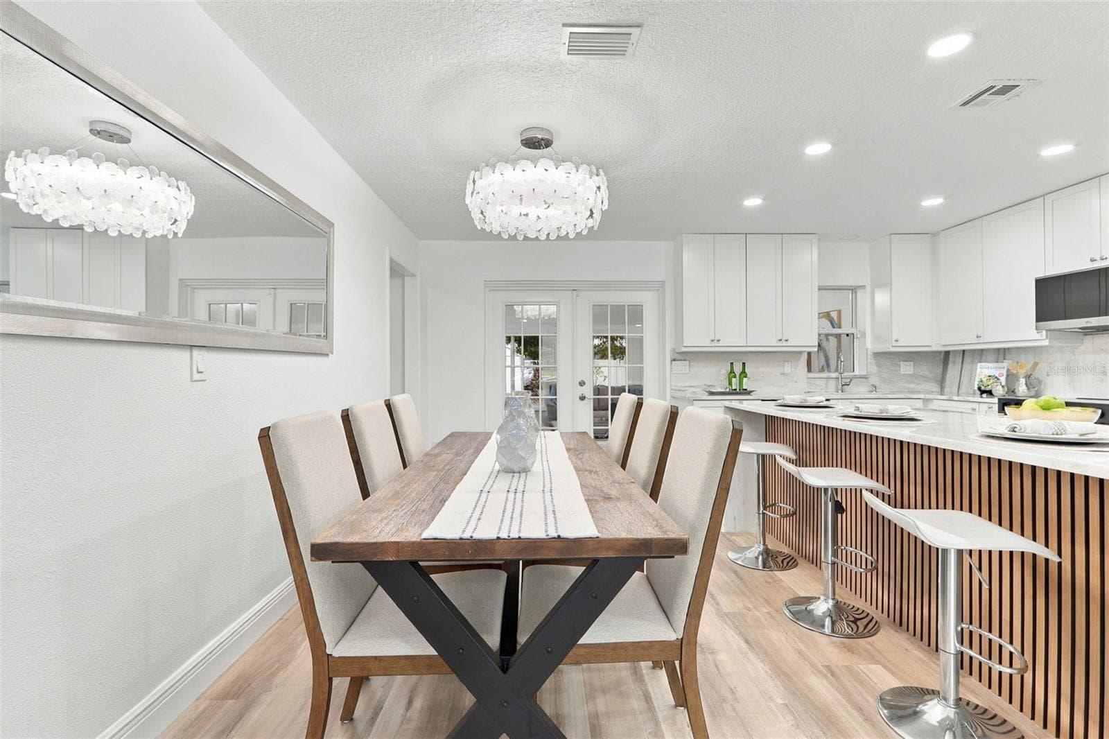 Single Family Residence at 190 ROPER DR, WINTER GARDEN, photo 9 of 51