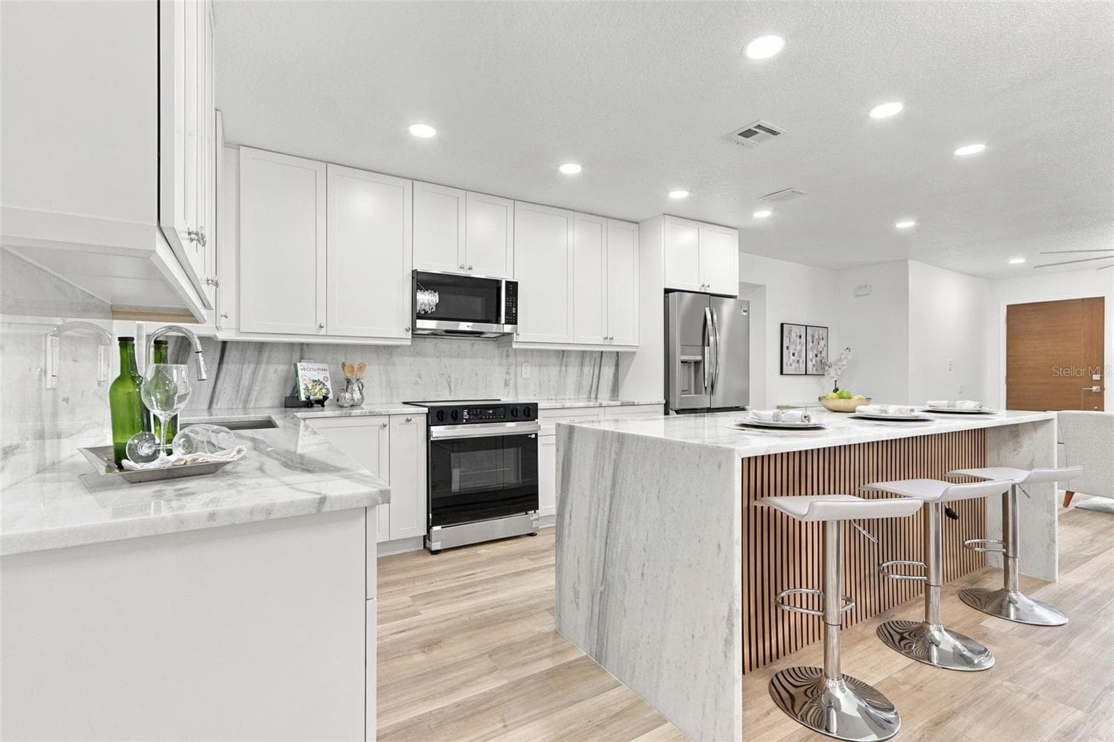 Single Family Residence at 190 ROPER DR, WINTER GARDEN, photo 11 of 51
