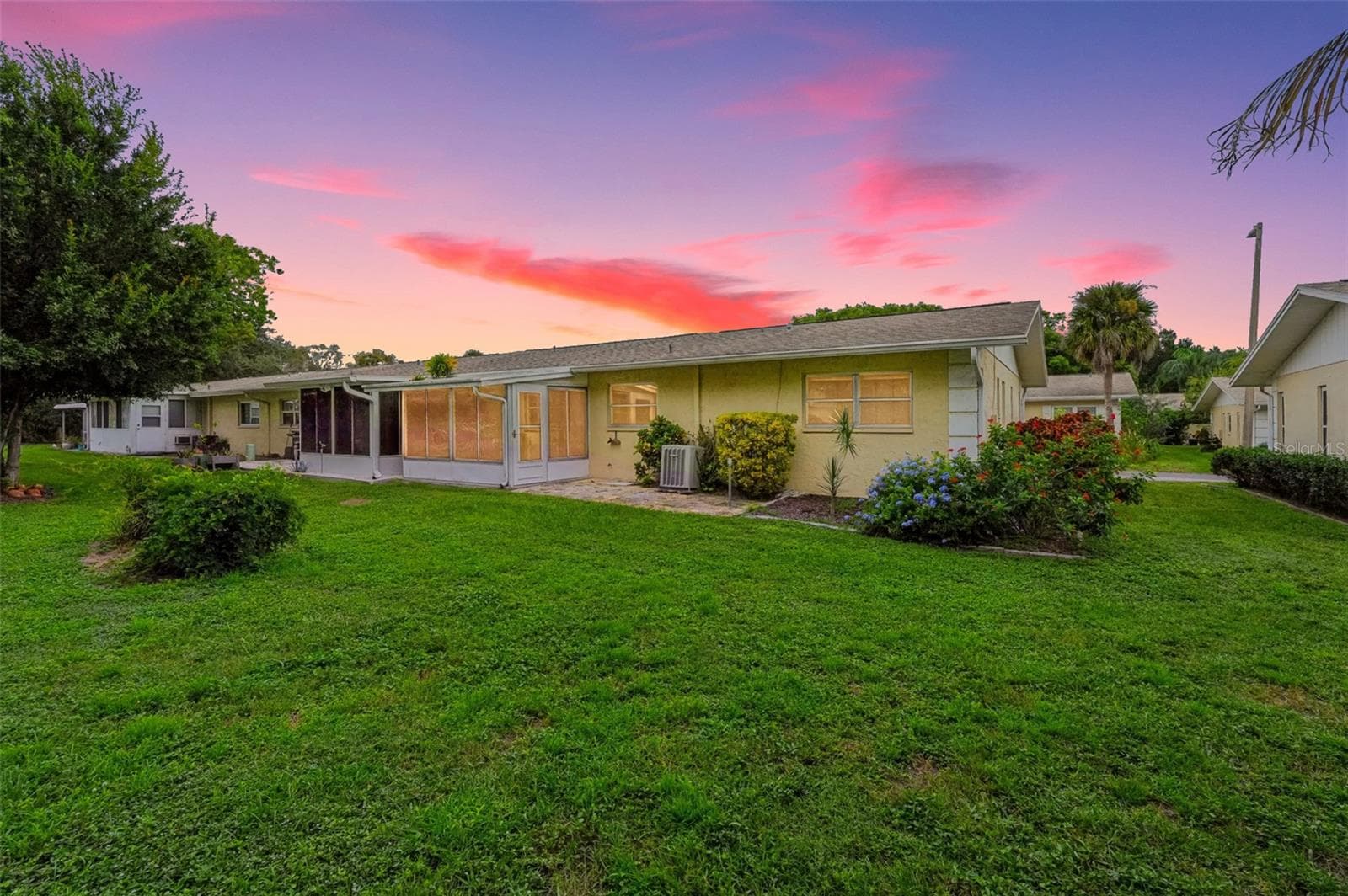 Back - 852 OXFORD CT, DUNEDIN