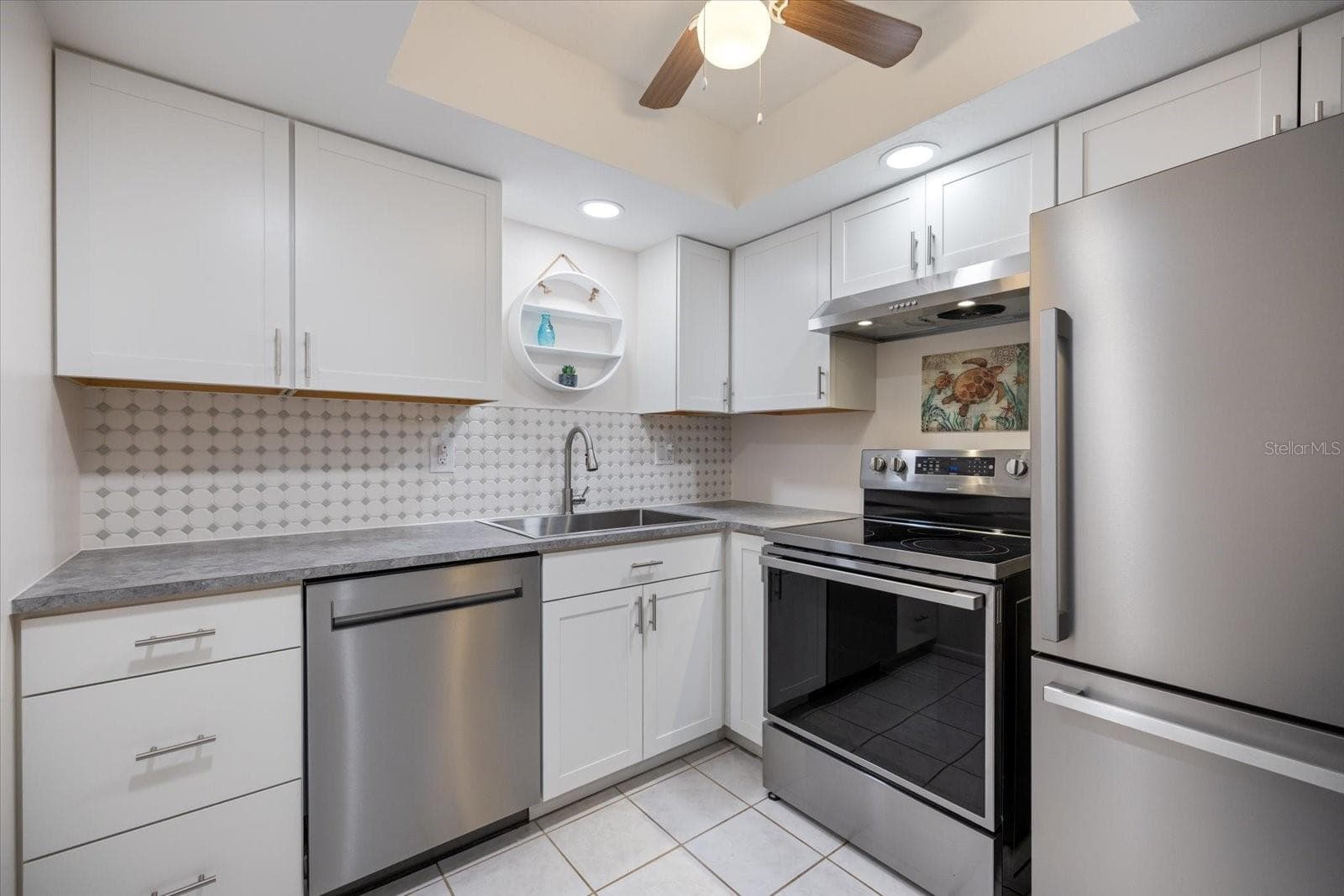 Condominium at 612 BIRD BAY DR S #118, VENICE, photo 6 of 31