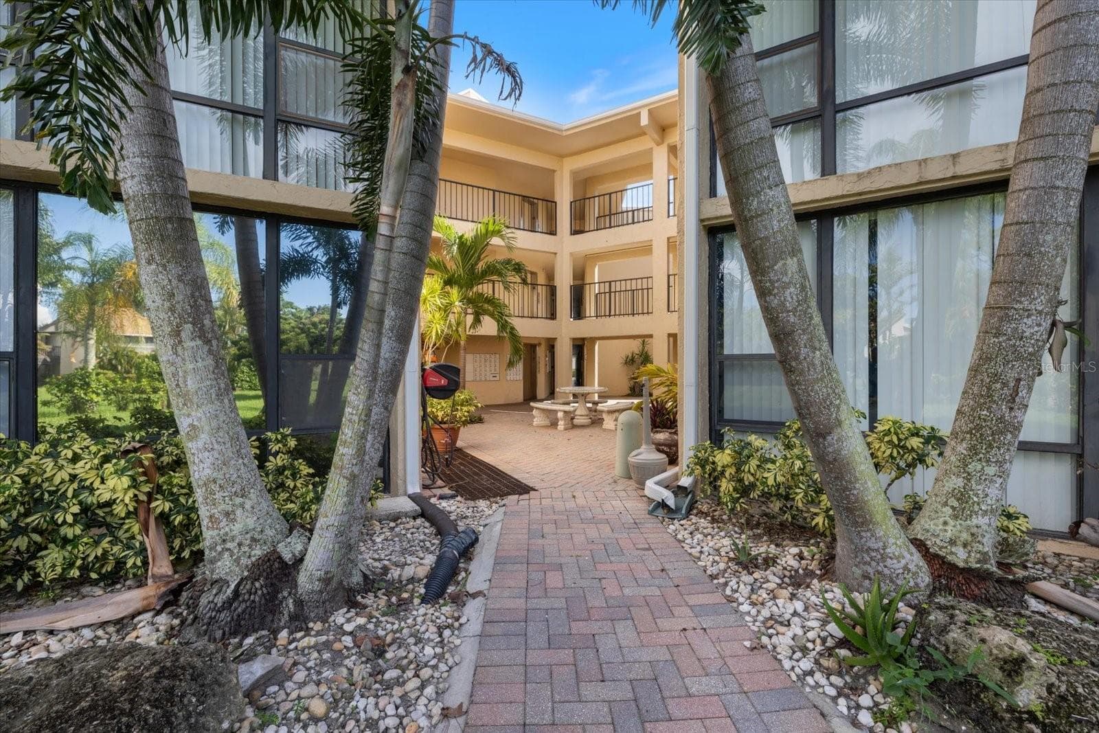 Condominium at 612 BIRD BAY DR S #118, VENICE, photo 13 of 31