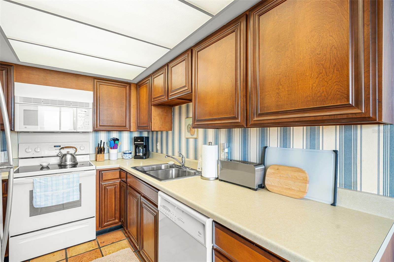 Condominium at 9425 BLIND PASS RD #1006, ST PETE BEACH, photo 21 of 58