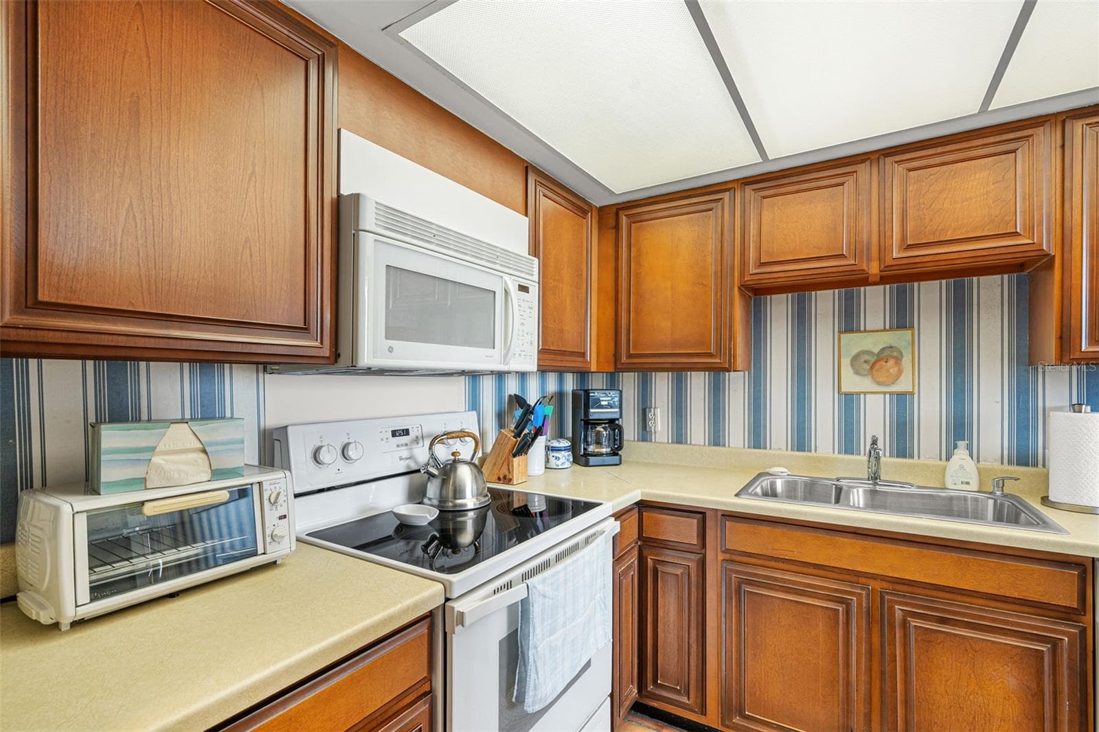 Condominium at 9425 BLIND PASS RD #1006, ST PETE BEACH, photo 22 of 58