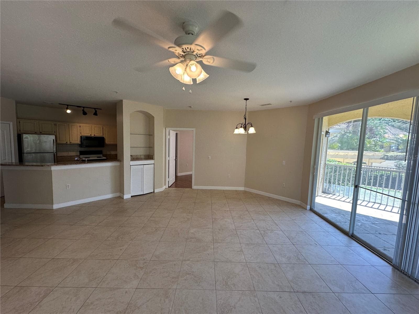 Condominium at 1408 LAKE SHADOW CIR #1102, MAITLAND, photo 5 of 18