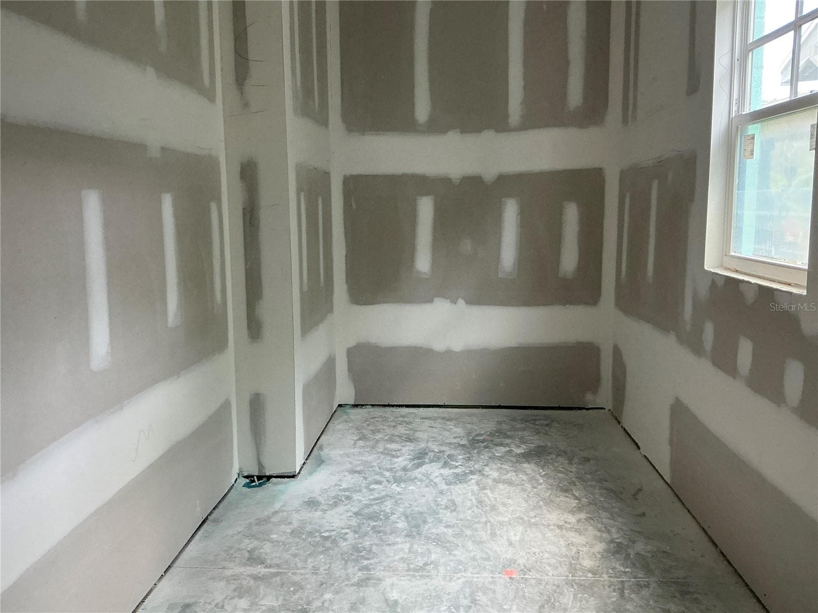 Master walk in closet - 2829 4TH AVE N, ST PETERSBURG
