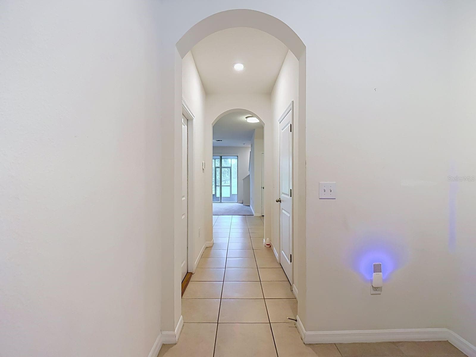 Entry hall - 3328 PLEASANT WILLOW CT, BRANDON