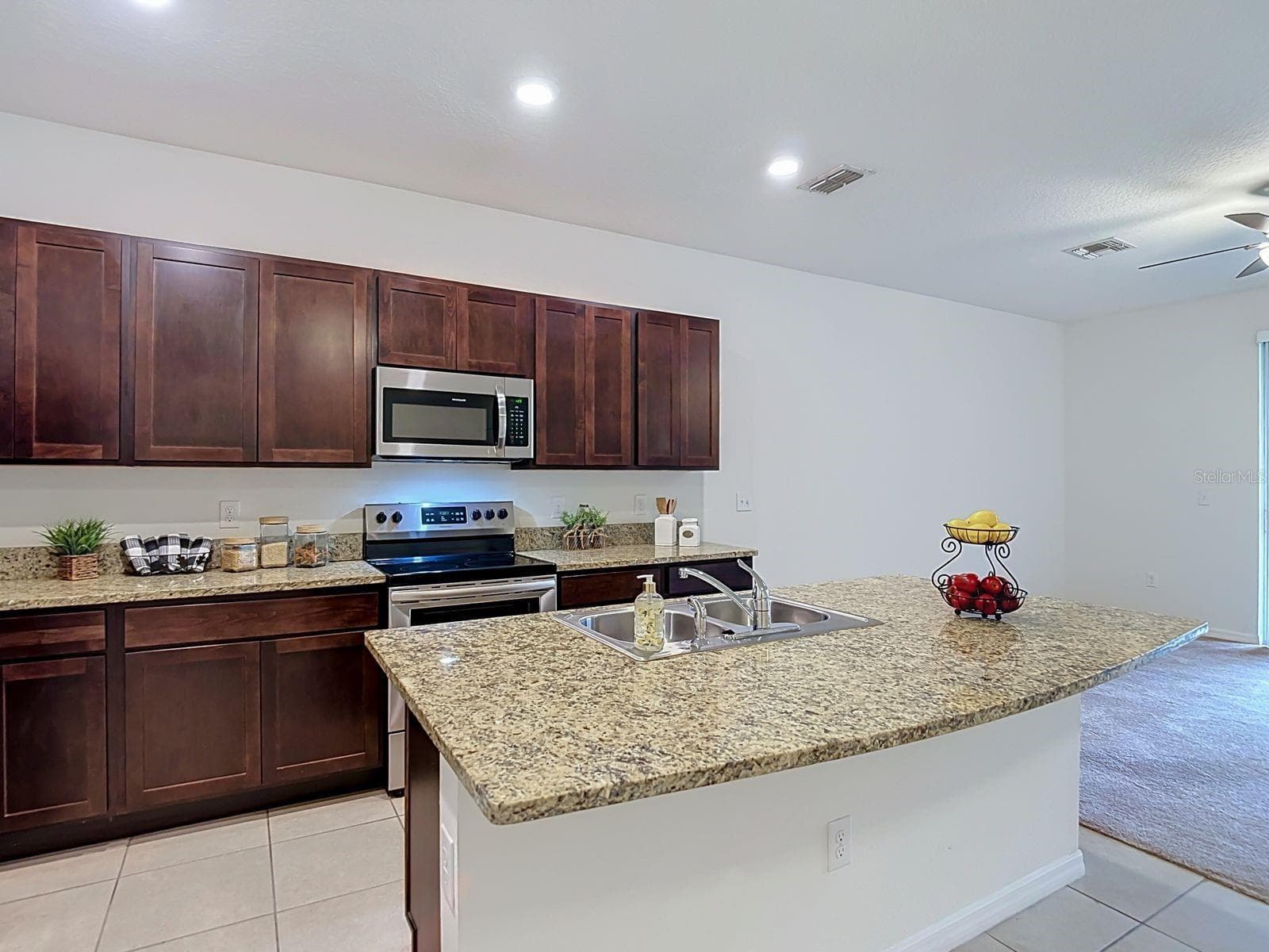 Townhouse at 3328 PLEASANT WILLOW CT, BRANDON, photo 6 of 27
