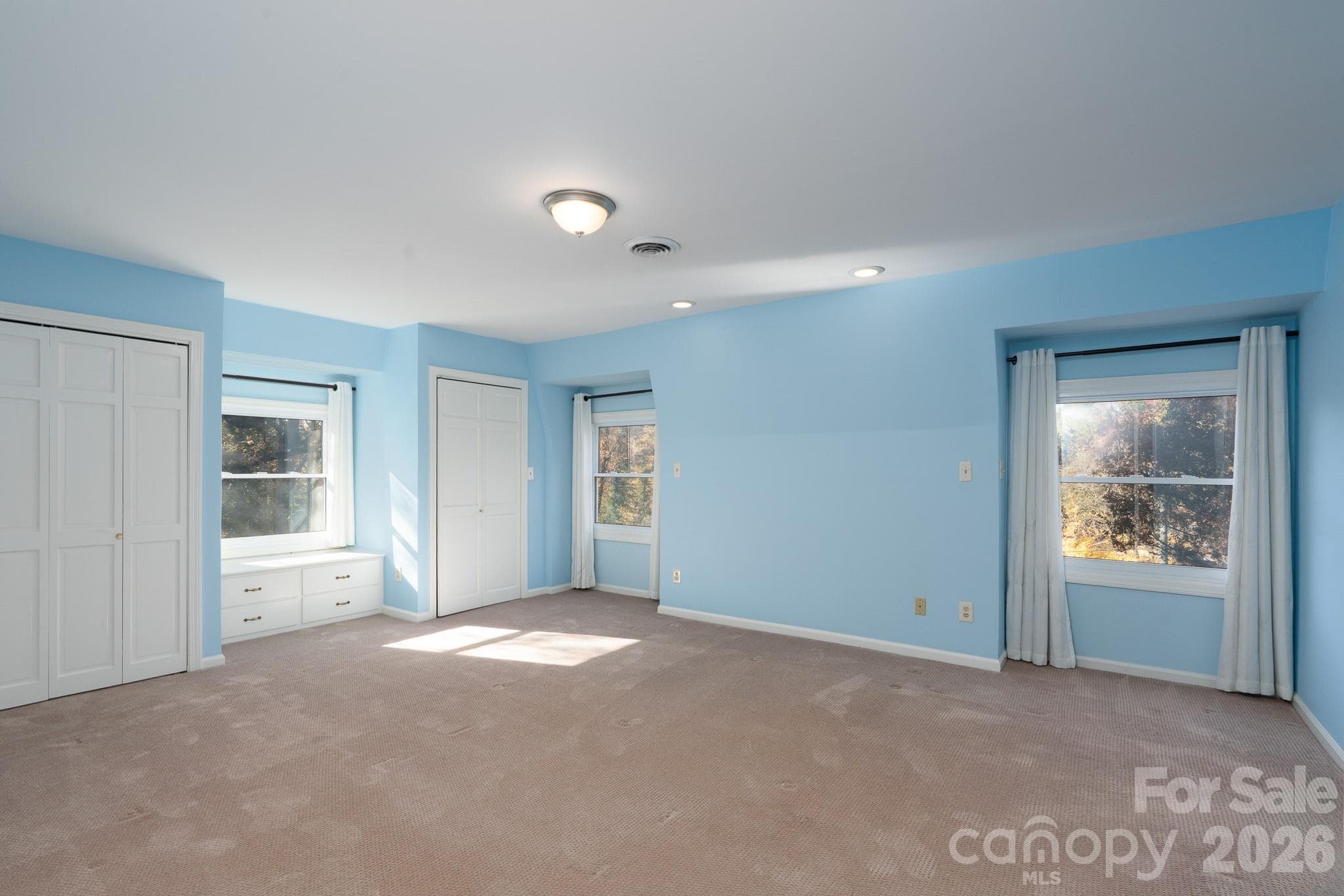 Primary Bedroom - Concord