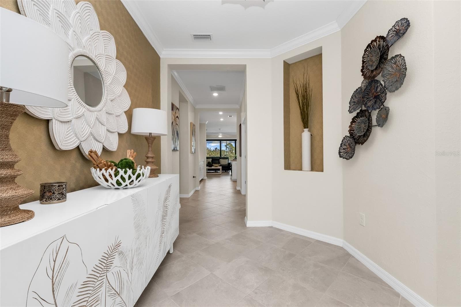 Single Family Residence at 17400 LUMINOUS AVE, VENICE, photo 45 of 70