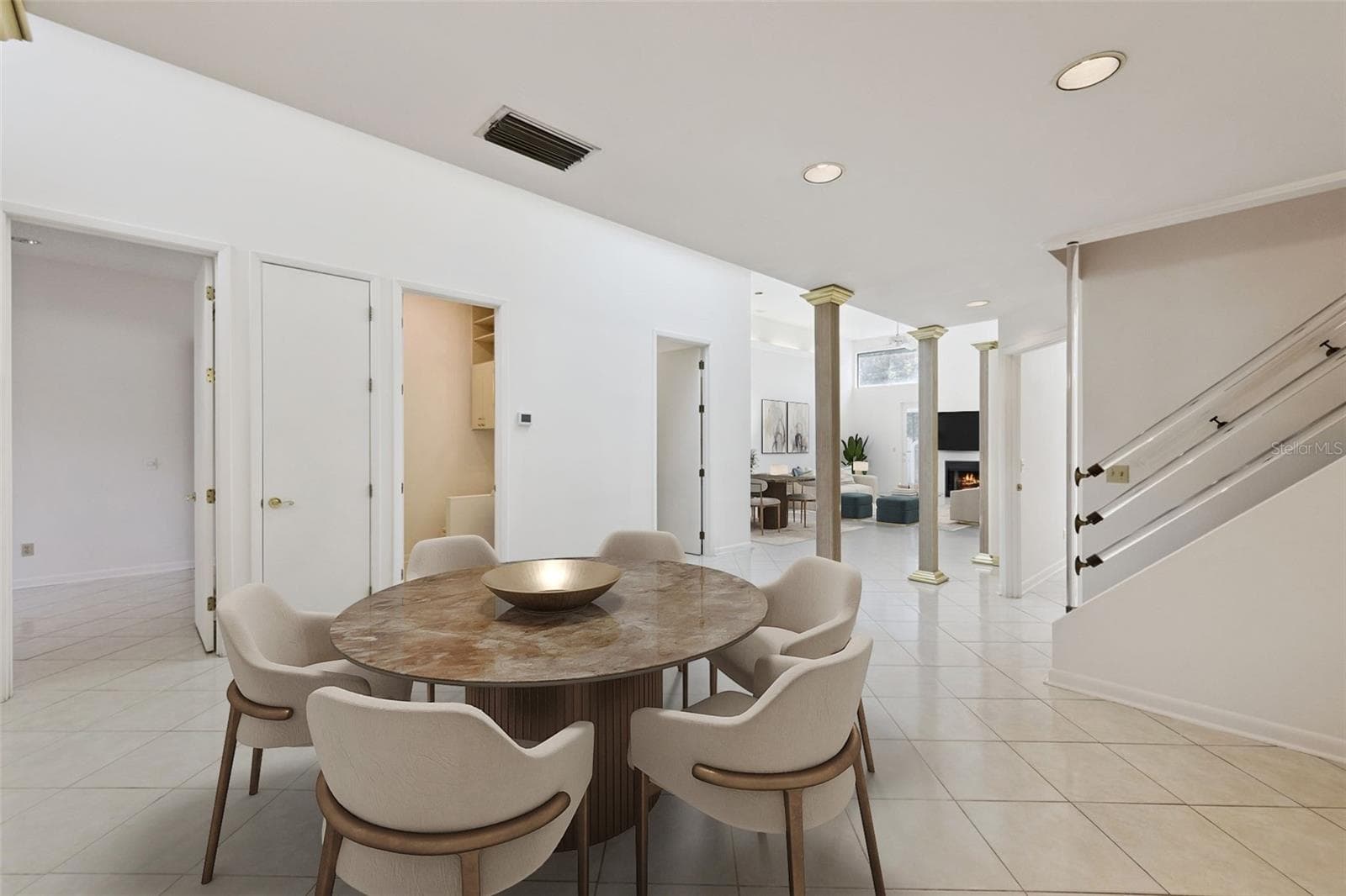 Virtual staged - breakfast nook - 221 PINE CONE LN, LONGWOOD