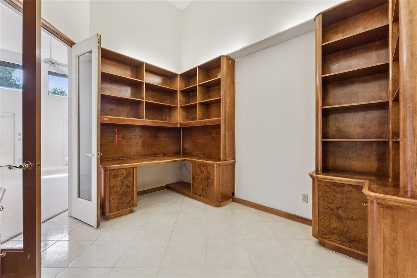 Office - 221 PINE CONE LN, LONGWOOD