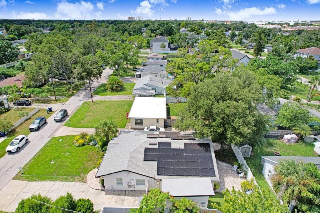 Single Family Residence at 3509 W ROGERS AVE, TAMPA, photo 2 of 45