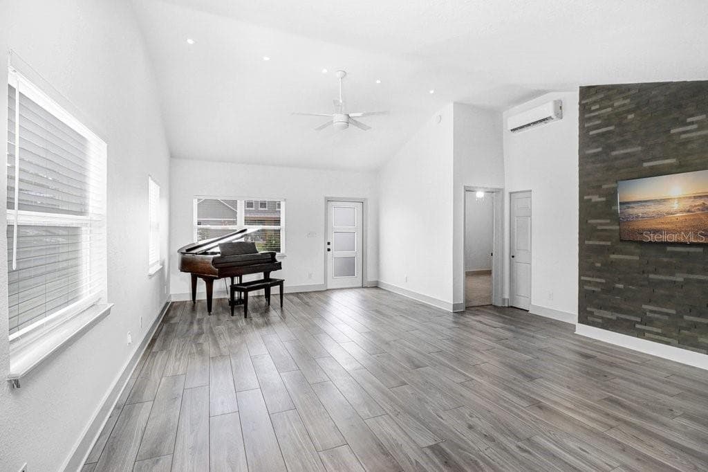 Single Family Residence at 3509 W ROGERS AVE, TAMPA, photo 6 of 45