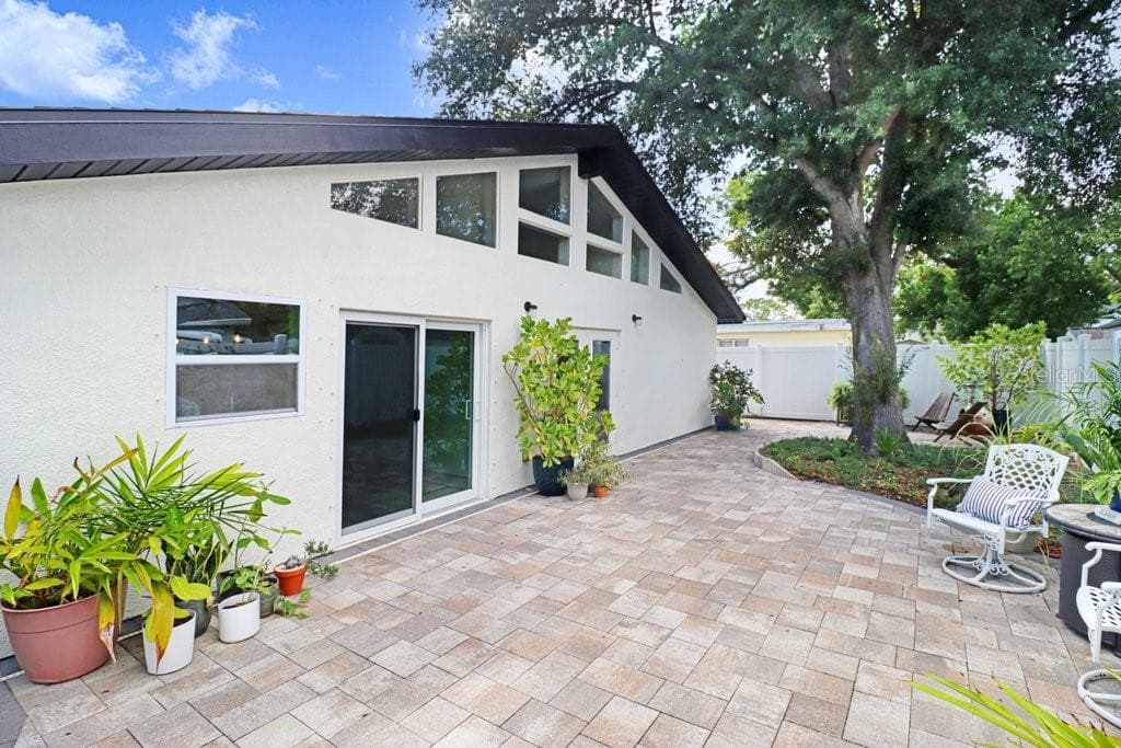Single Family Residence at 3509 W ROGERS AVE, TAMPA, photo 30 of 45