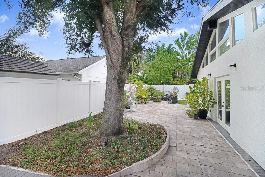 Single Family Residence at 3509 W ROGERS AVE, TAMPA, photo 33 of 45