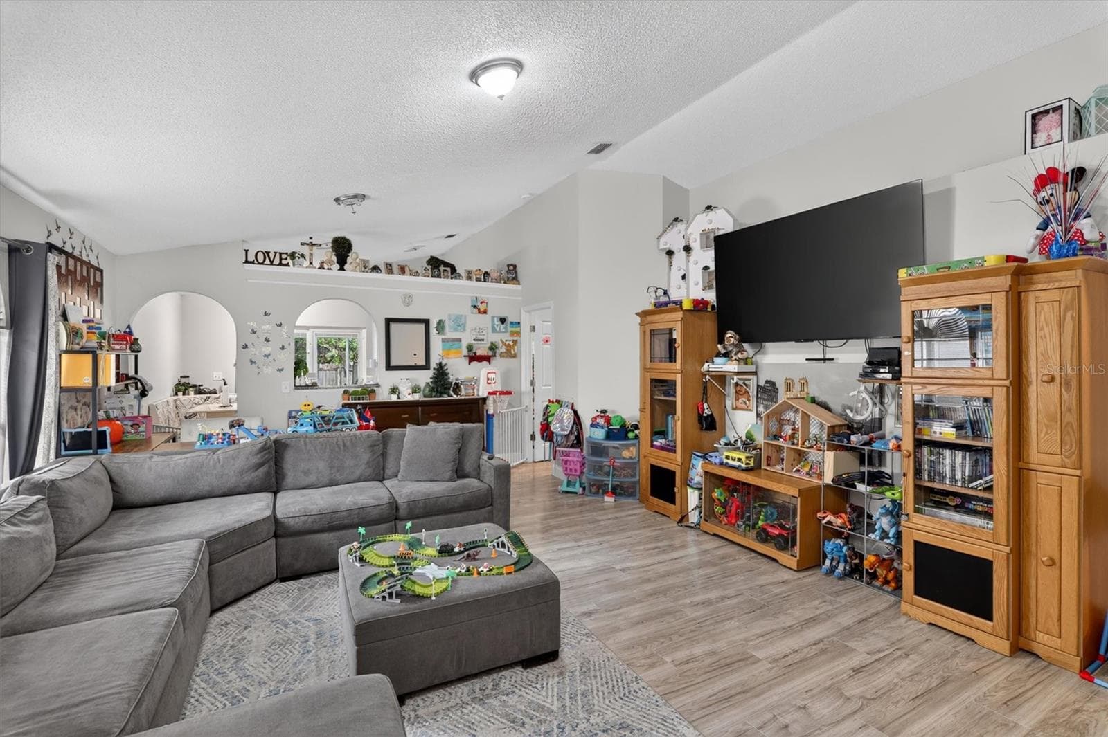 Single Family Residence at 13071 ODYSSEY LAKE WAY, ORLANDO, photo 5 of 29