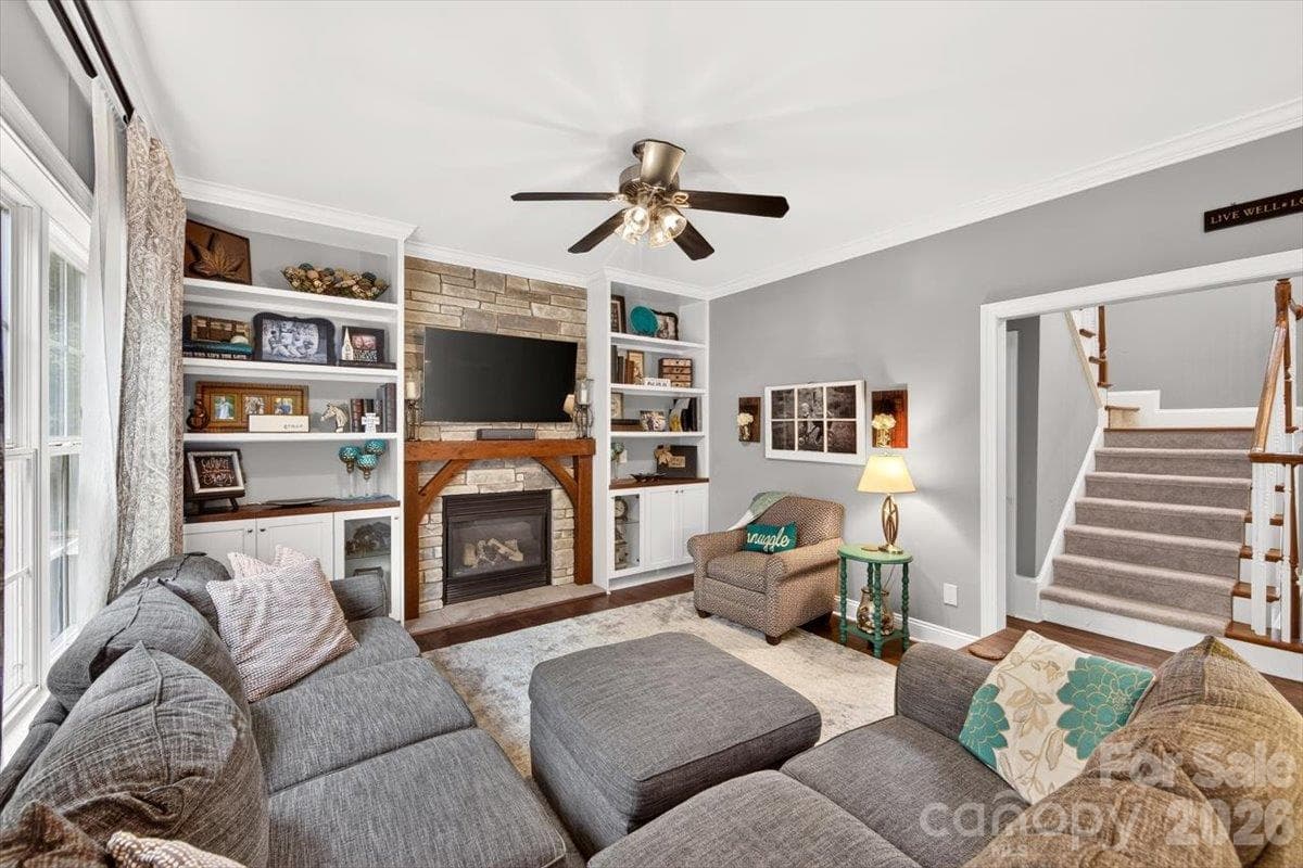 Single Family Residence at 8705 Dartmoor Place, Charlotte, photo 14 of 44