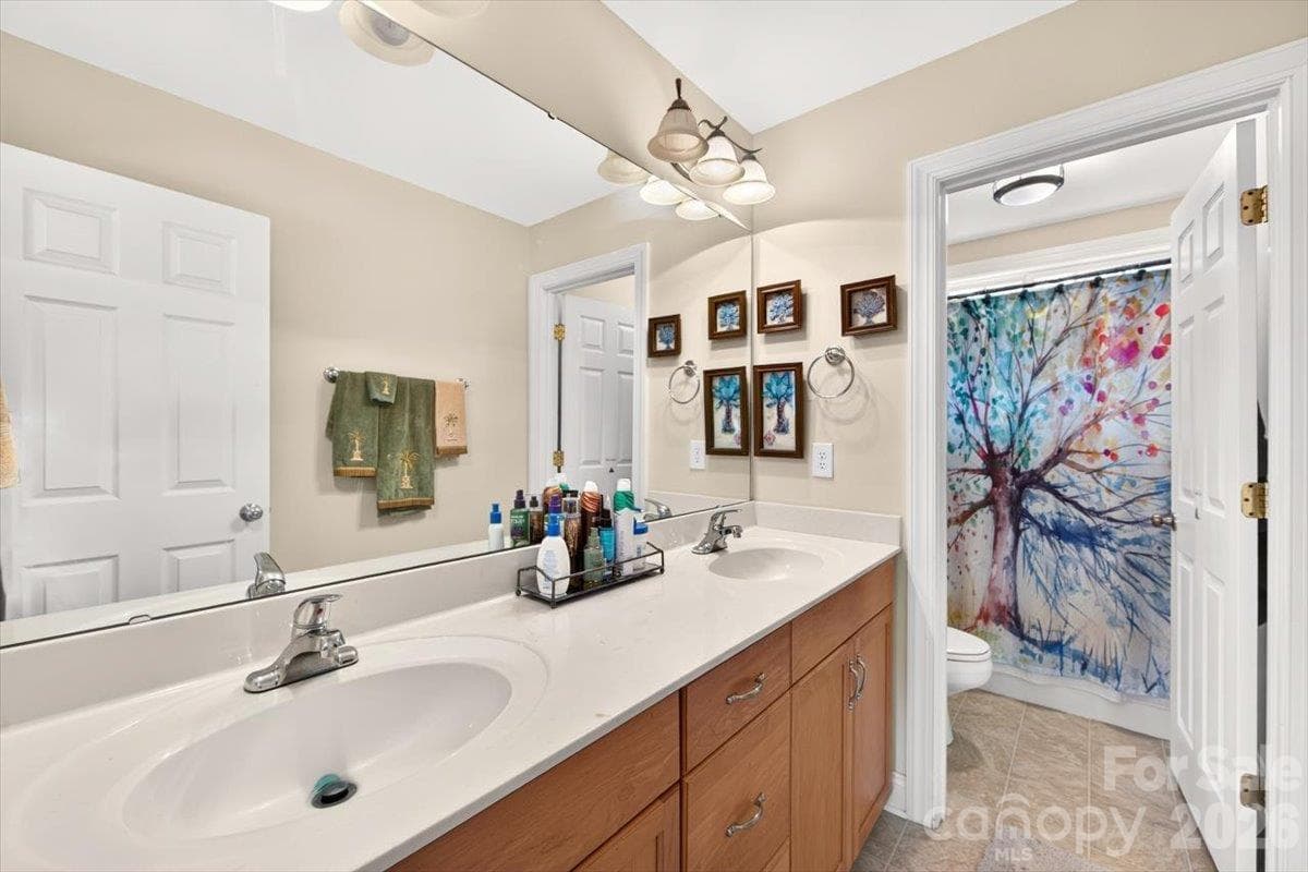 Single Family Residence at 8705 Dartmoor Place, Charlotte, photo 29 of 44