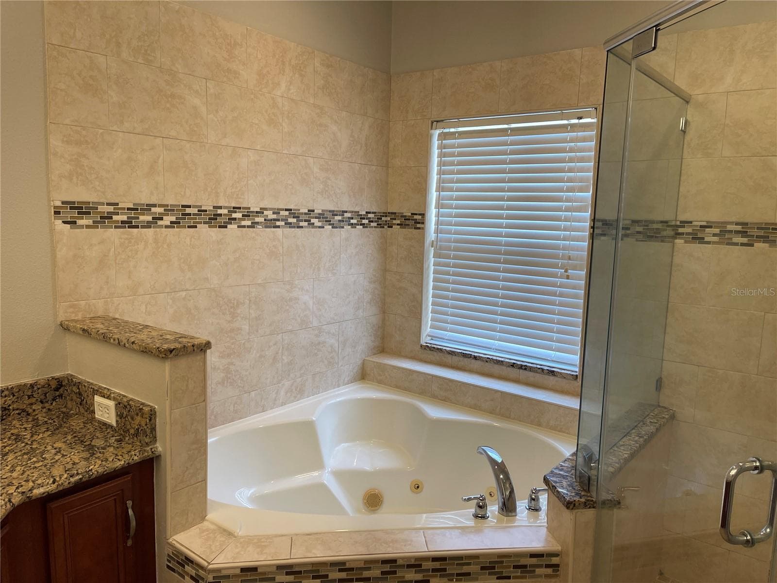 Owners Bath - 3930 PORT SEA PL, KISSIMMEE
