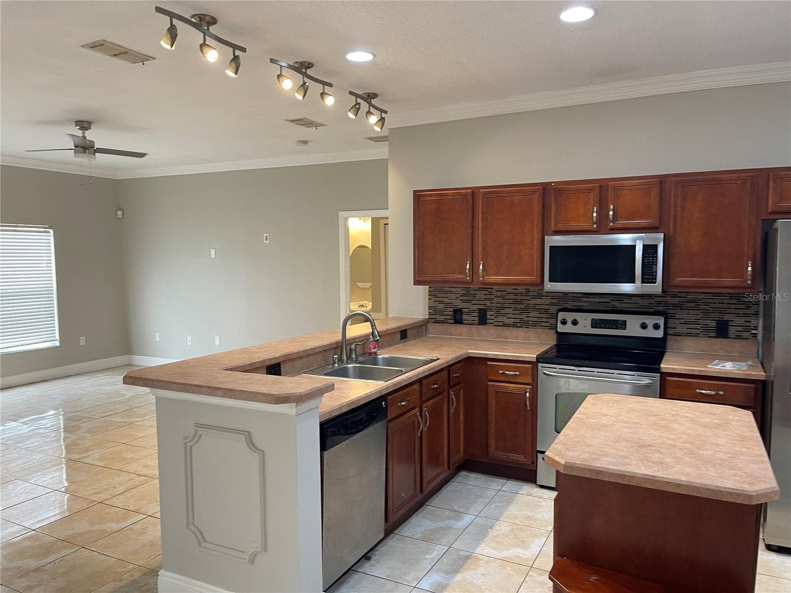 Single Family Residence at 3930 PORT SEA PL, KISSIMMEE, photo 20 of 64
