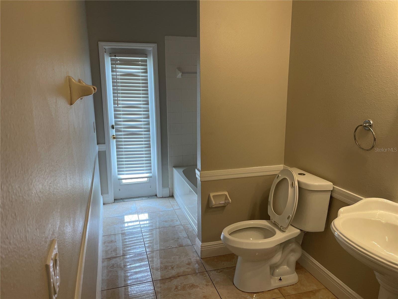 Bath #4 - 3930 PORT SEA PL, KISSIMMEE