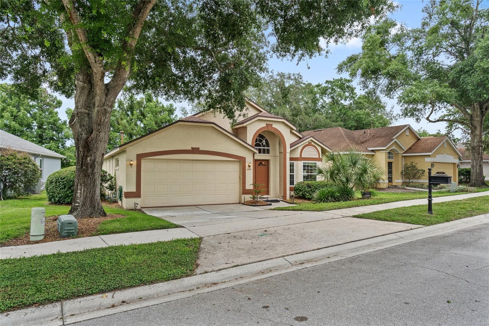 Single Family Residence at 2955 SABEL OAK PL, OVIEDO, photo 2 of 26