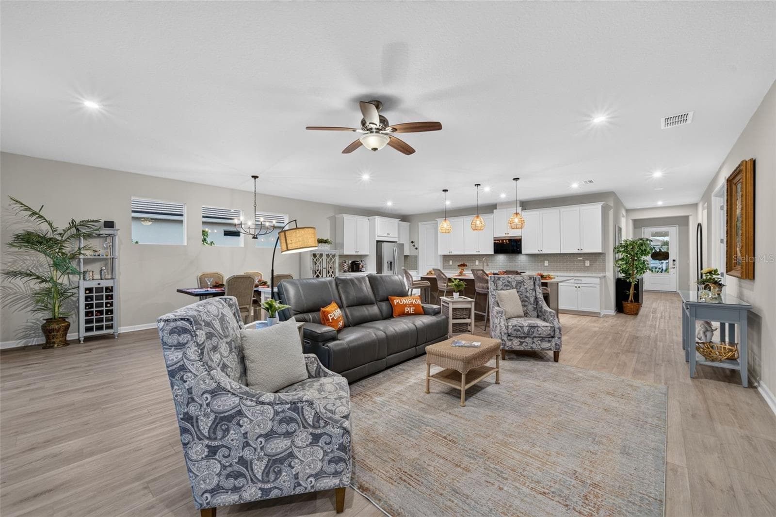 Single Family Residence at 11627 MYAKKA BLUE DR, VENICE, photo 21 of 174