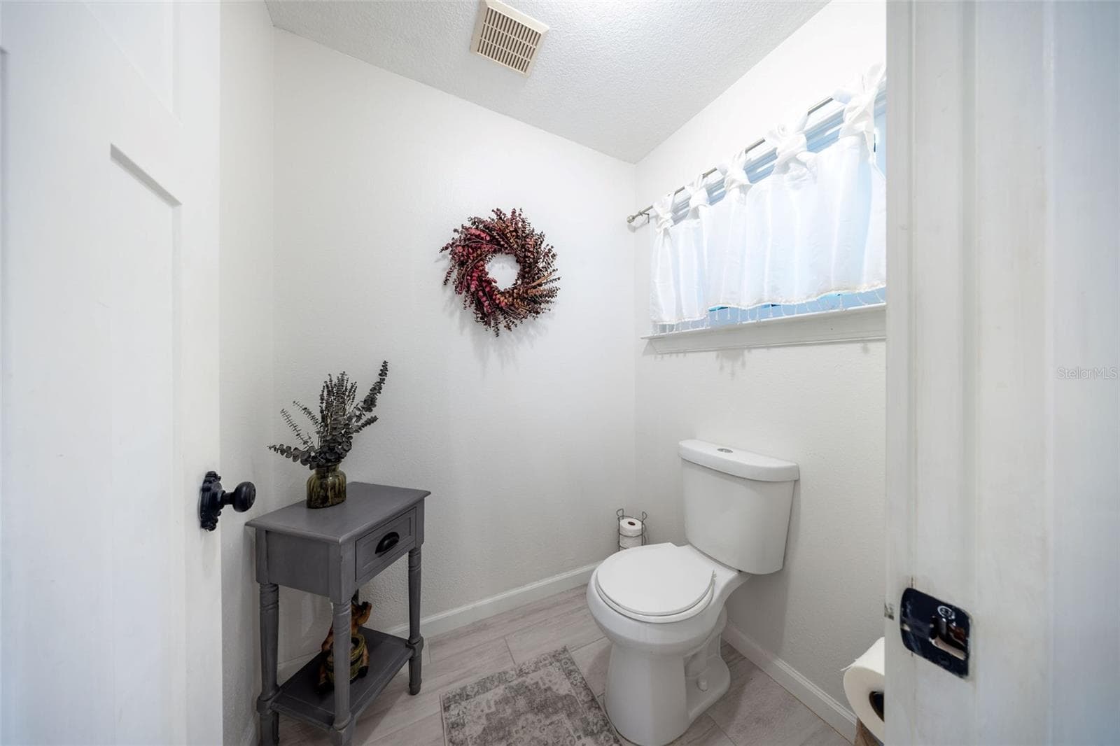 Single Family Residence at 315 N ORANGE AVE, SANFORD, photo 34 of 86