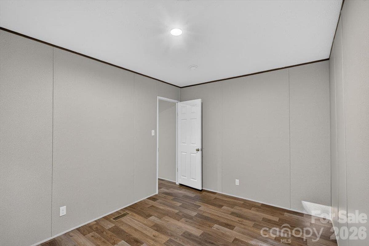 Single Family Residence at 1020 Freedom Drive, Statesville, photo 15 of 27