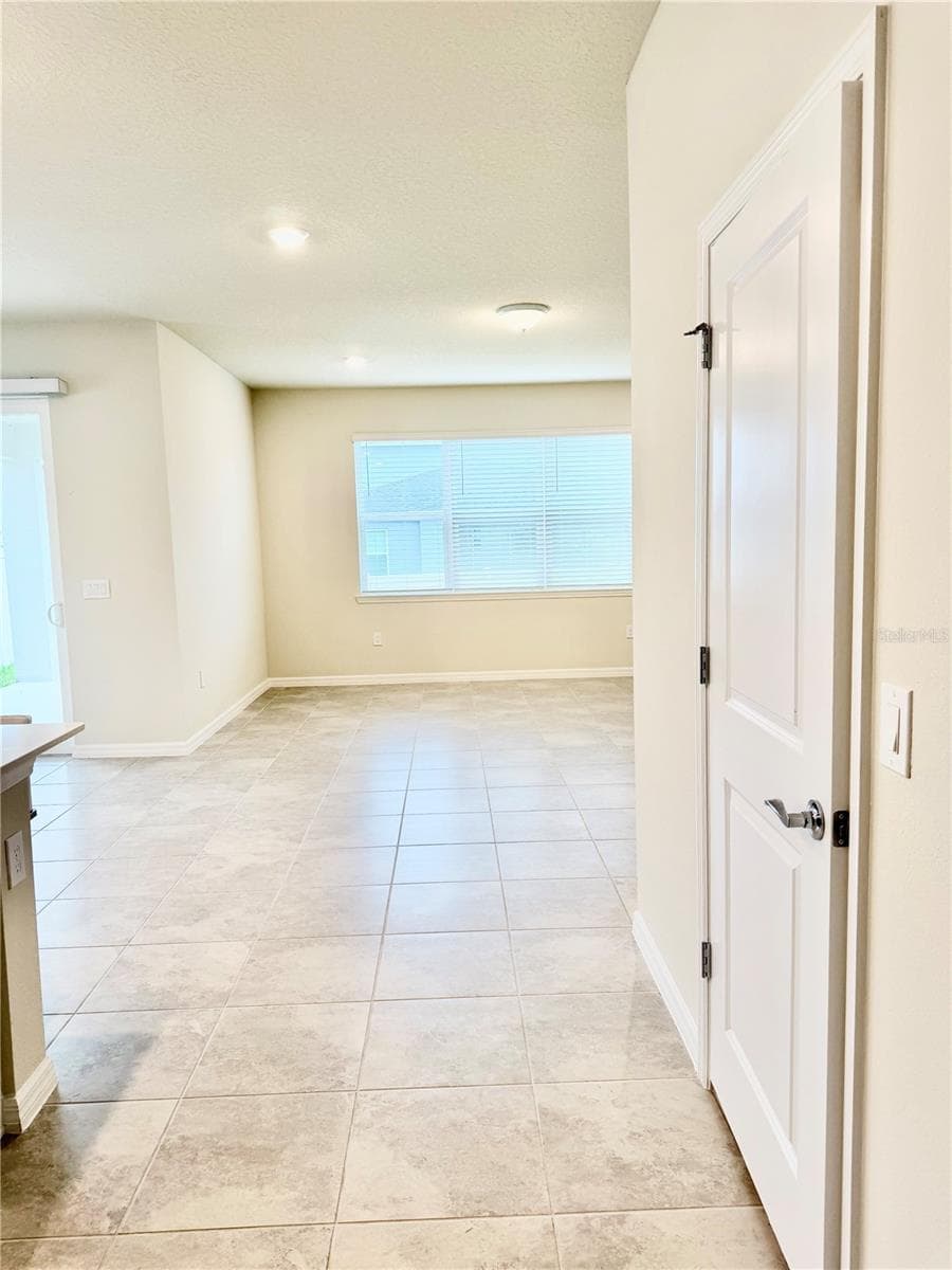 Single Family Residence at 3027 NORCOTT DR, DAVENPORT, photo 15 of 37