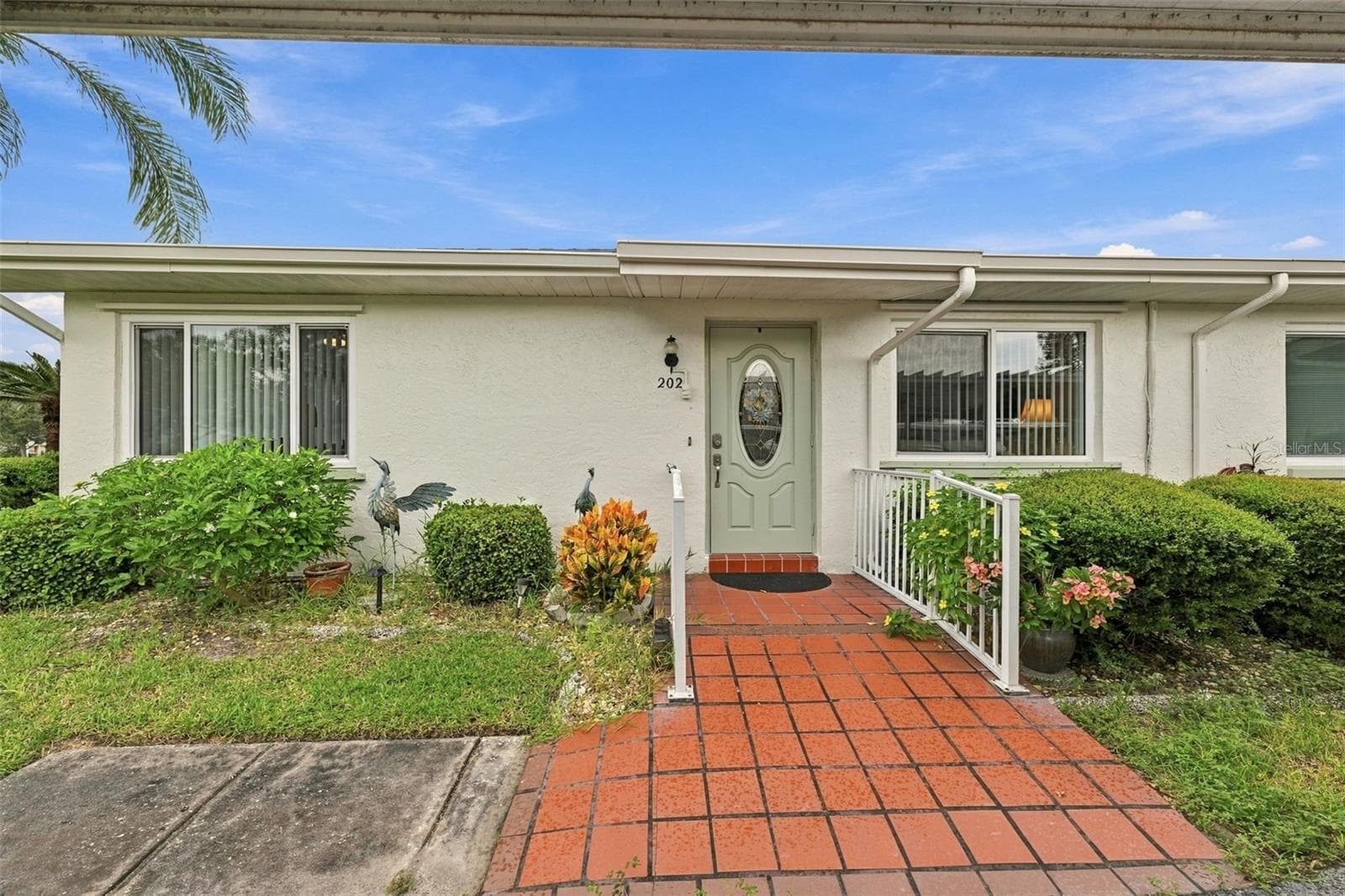202 GLOUCESTER BLVD #357