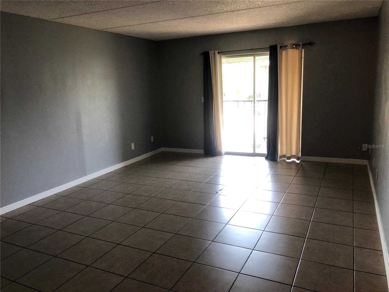 Condominium at 14415 AMERICANA CIR #205, TAMPA, photo 4 of 18