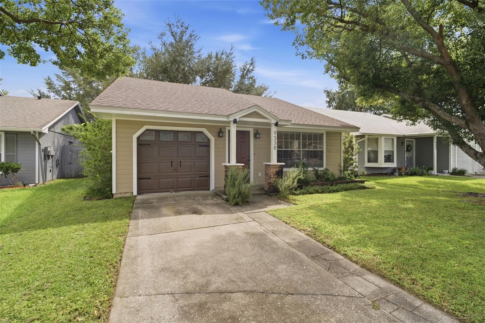 Single Family Residence at 9338 CHANDON DR, ORLANDO, photo 2 of 18