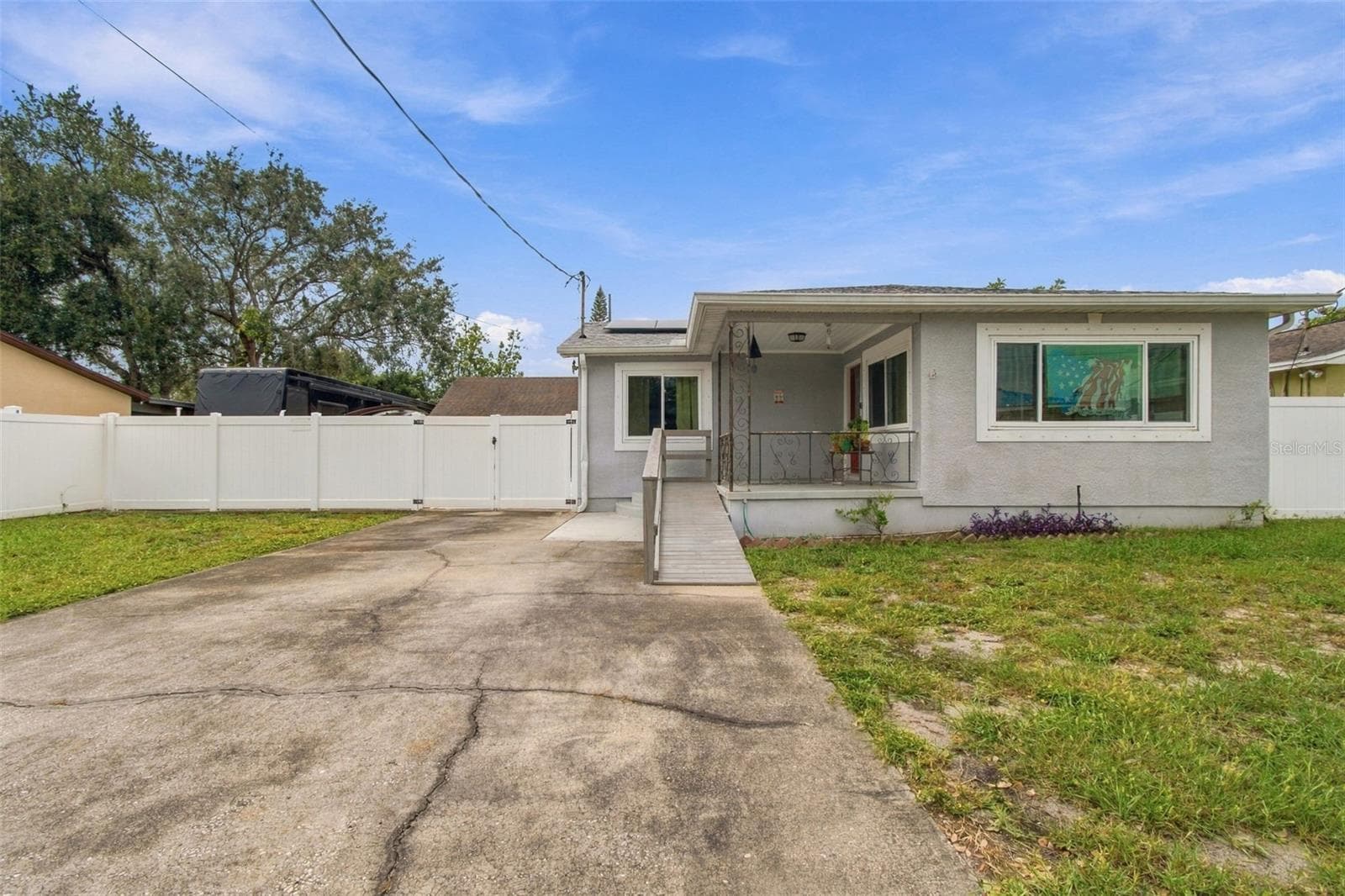 Single Family Residence at 2908 W ARCH ST, TAMPA, photo 2 of 49