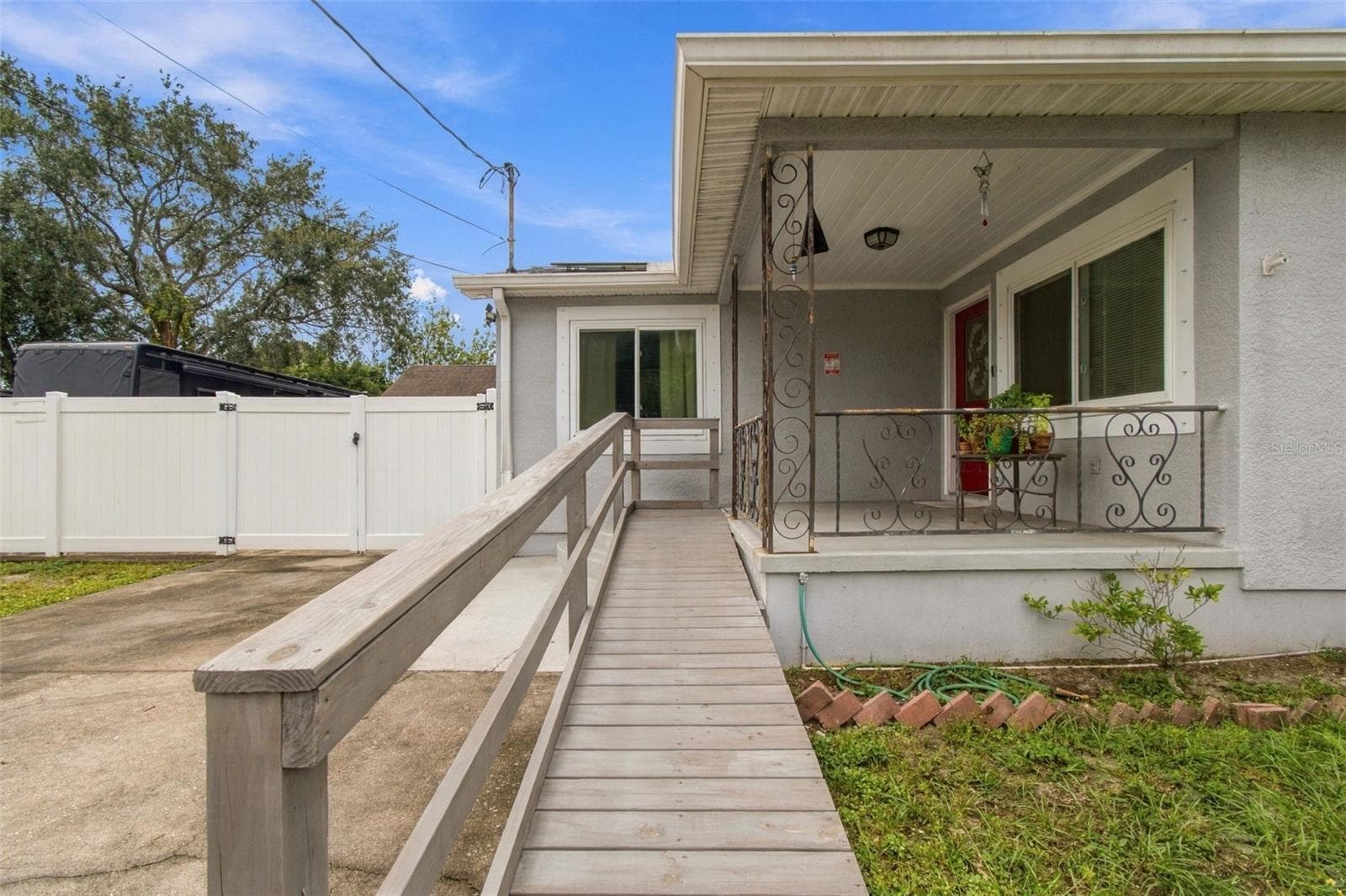 Single Family Residence at 2908 W ARCH ST, TAMPA, photo 4 of 49